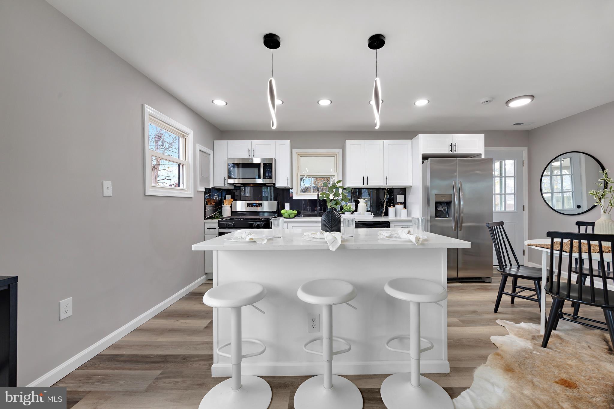 FAIRLAWN - Residential