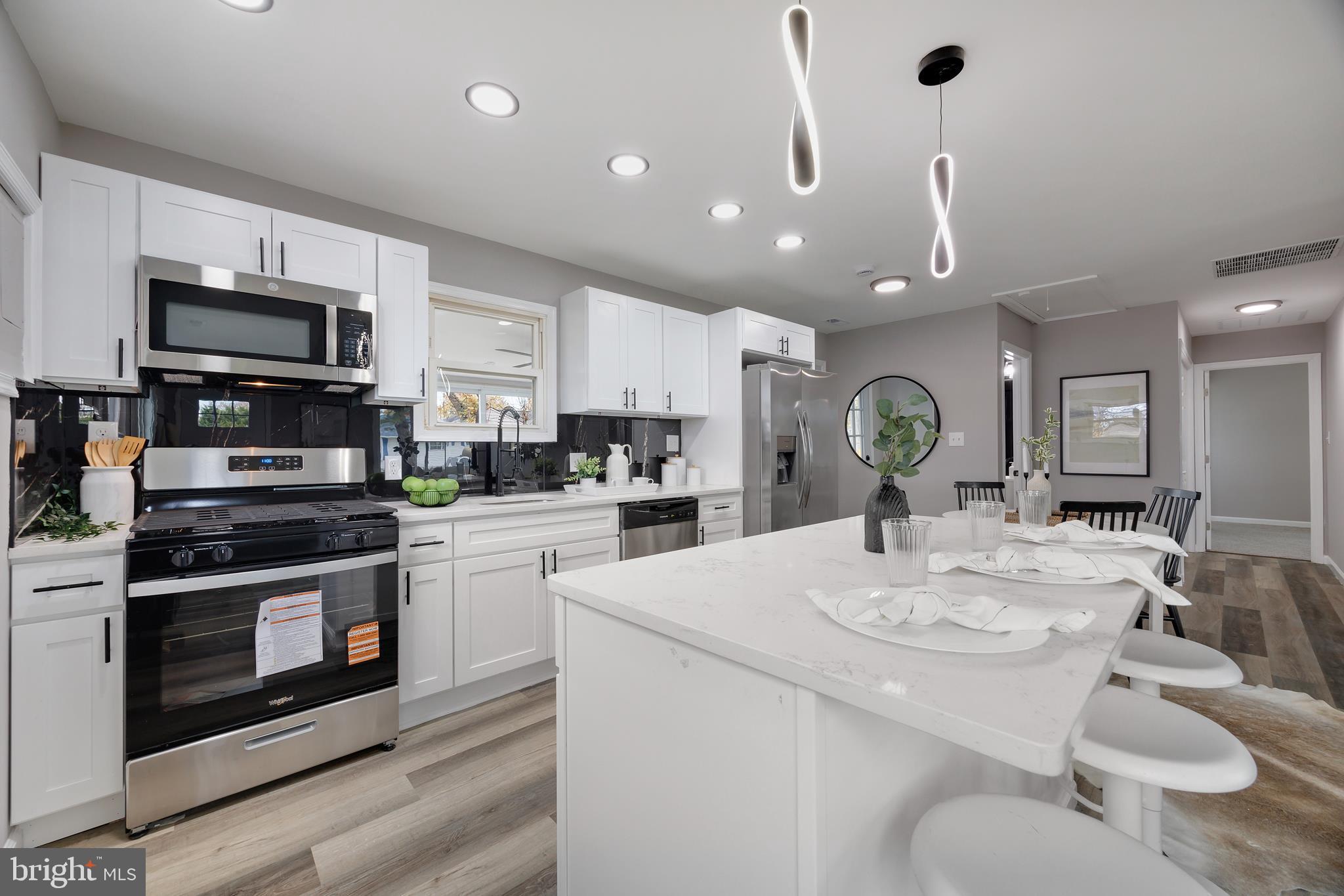 FAIRLAWN - Residential