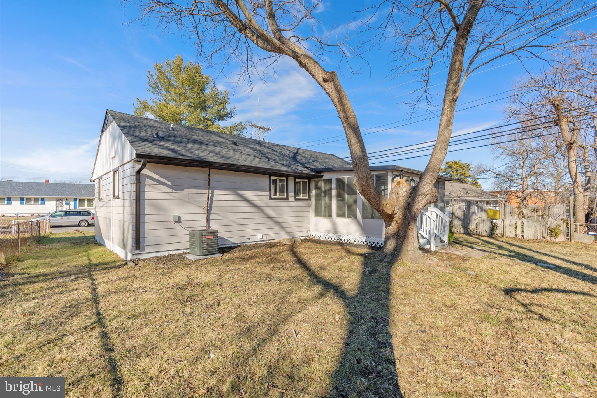 FAIRLAWN - Residential