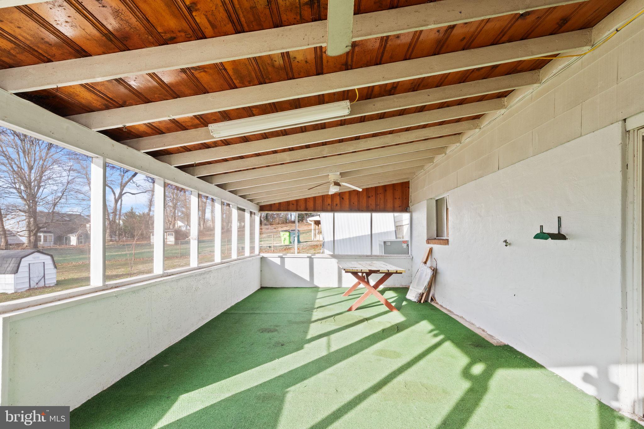 PRESTON MANOR - Residential