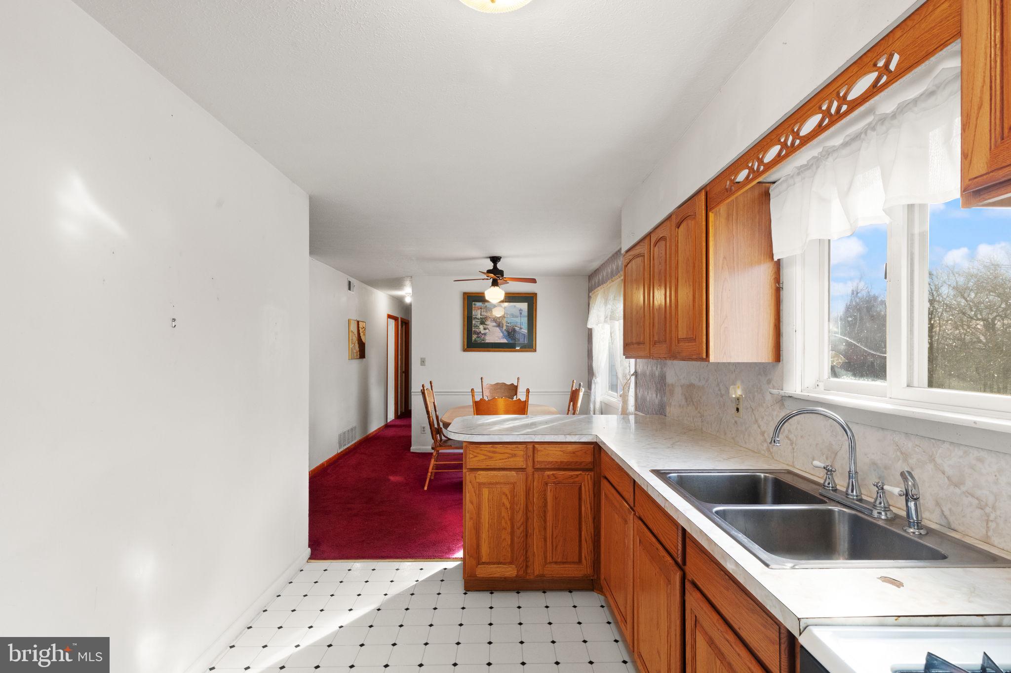 PRESTON MANOR - Residential