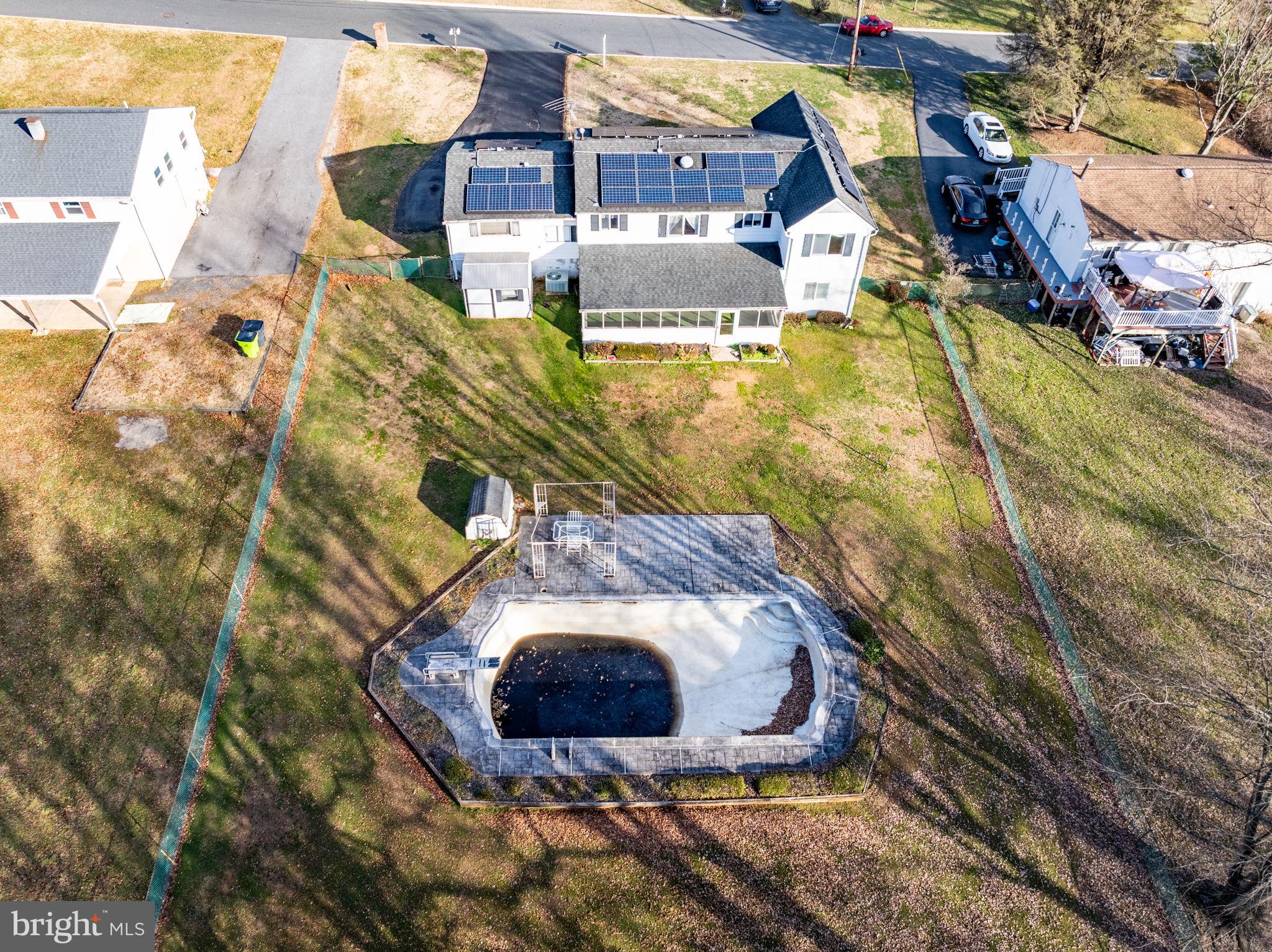 PRESTON MANOR - Residential