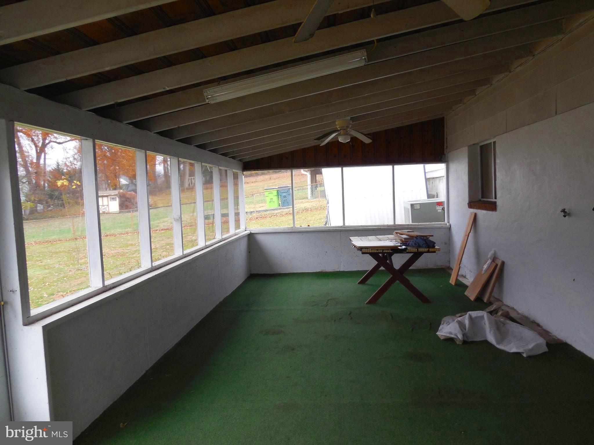 PRESTON MANOR - Residential