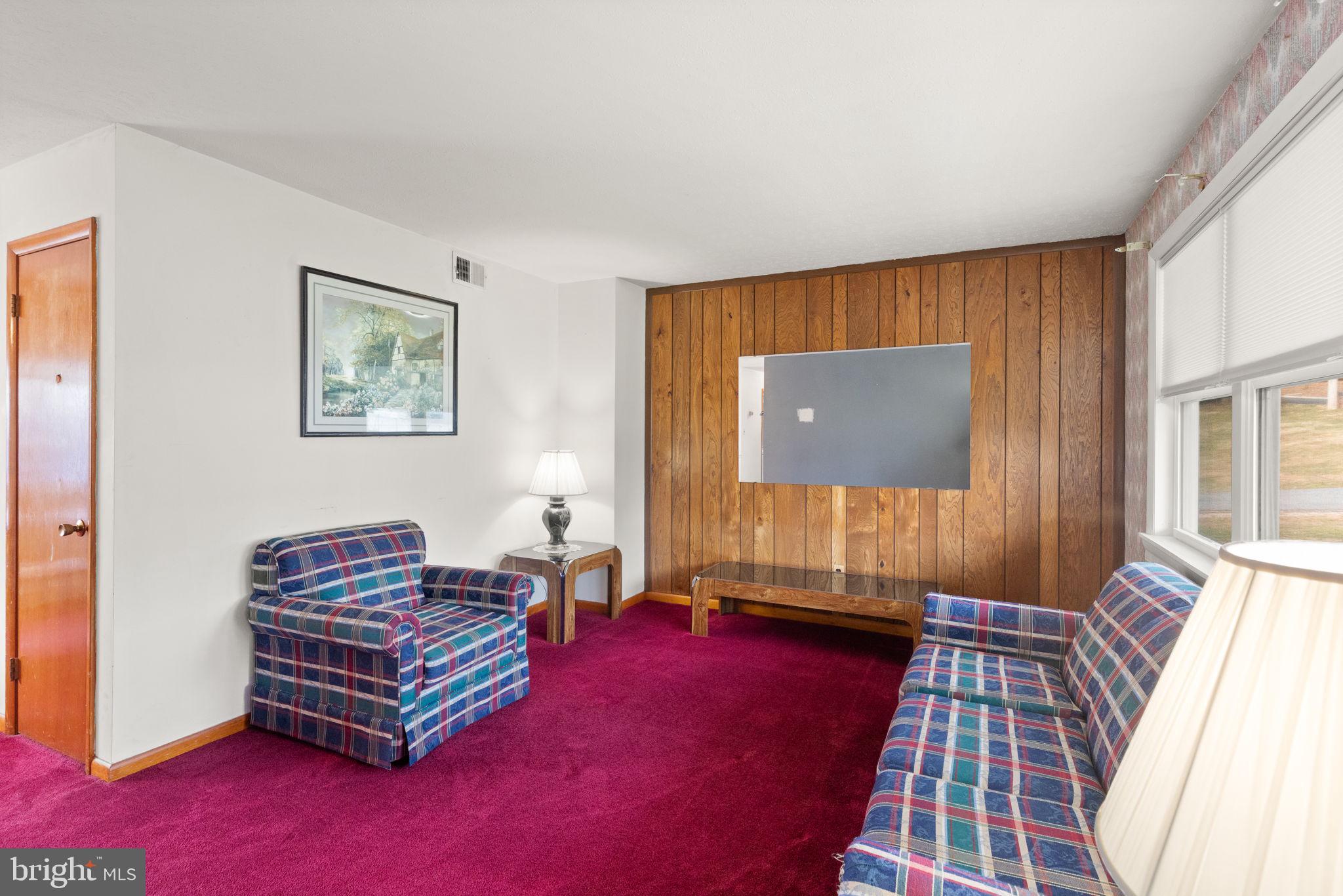 PRESTON MANOR - Residential