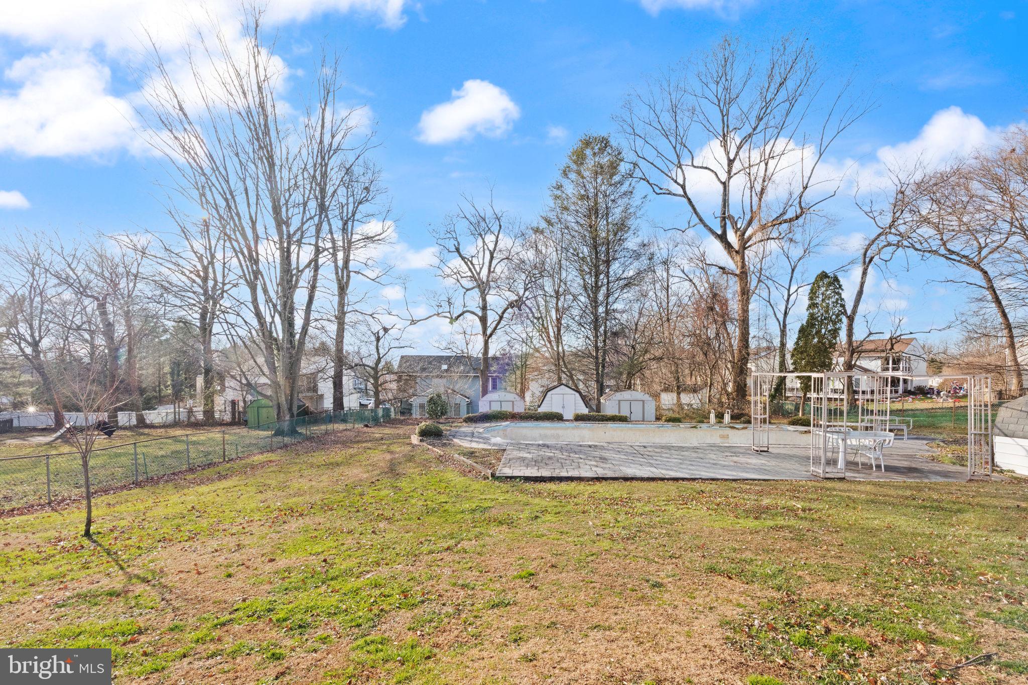 PRESTON MANOR - Residential