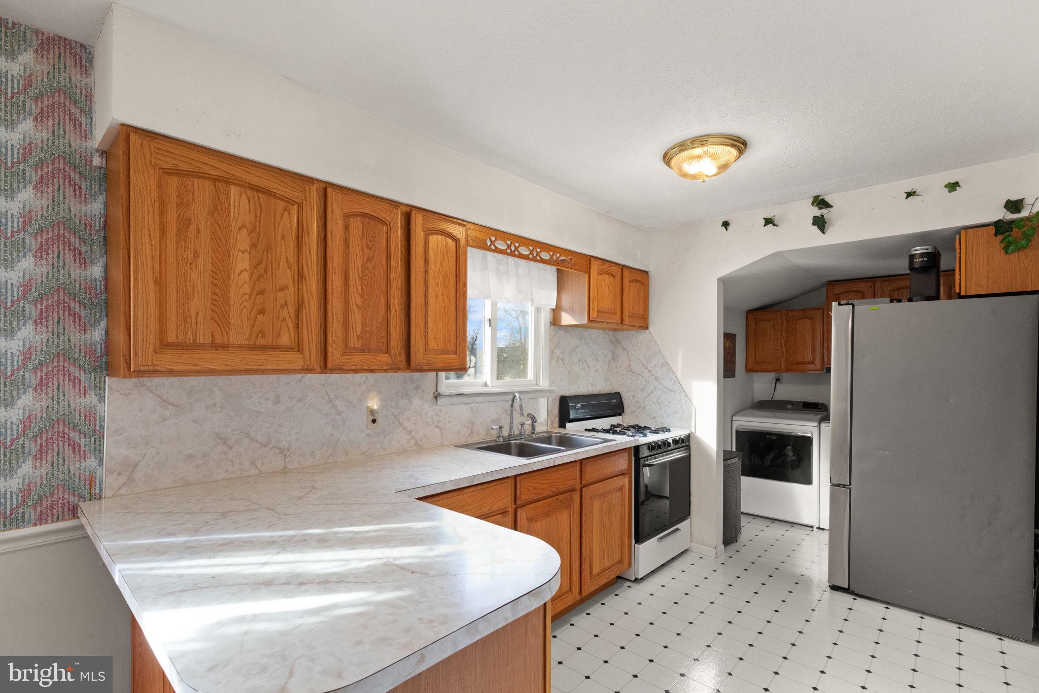 PRESTON MANOR - Residential