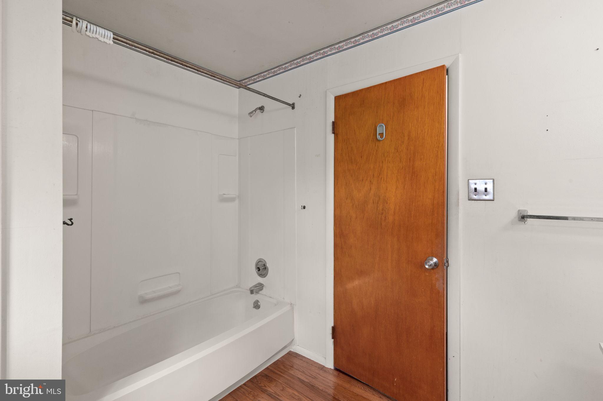 PRESTON MANOR - Residential