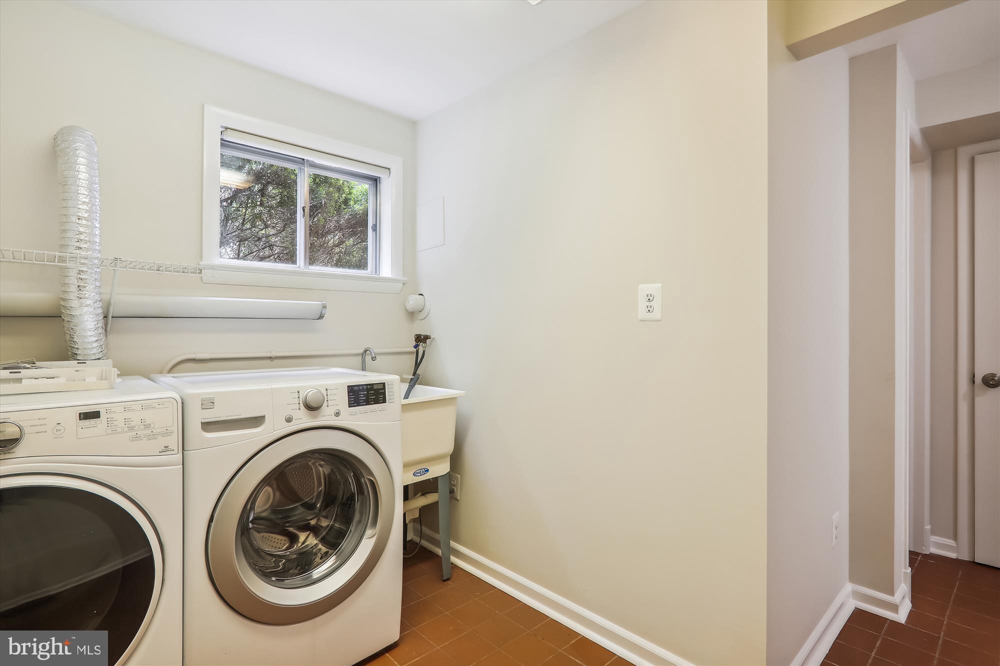 MAPLEWOOD ESTATES - Residential