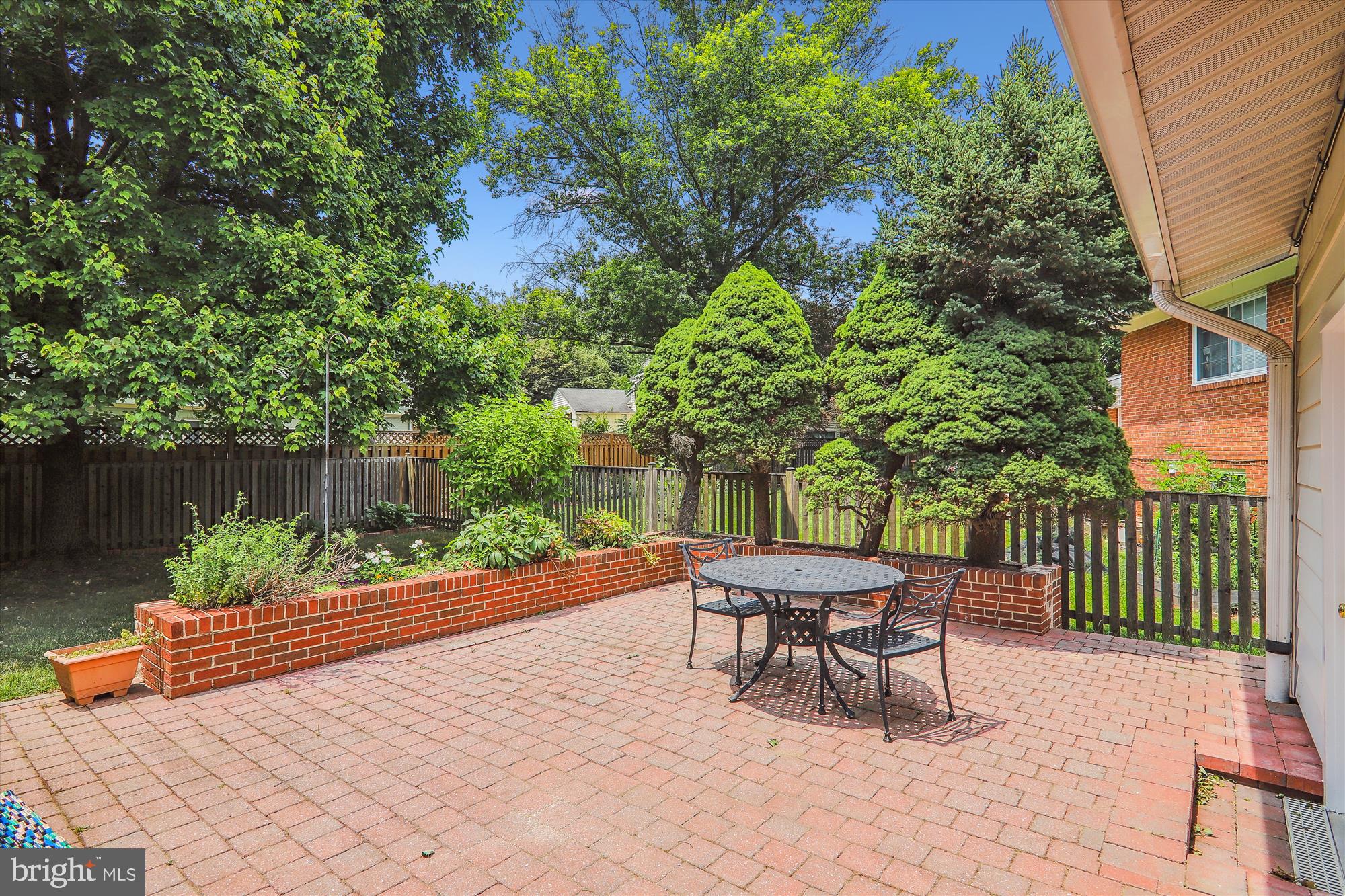 MAPLEWOOD ESTATES - Residential