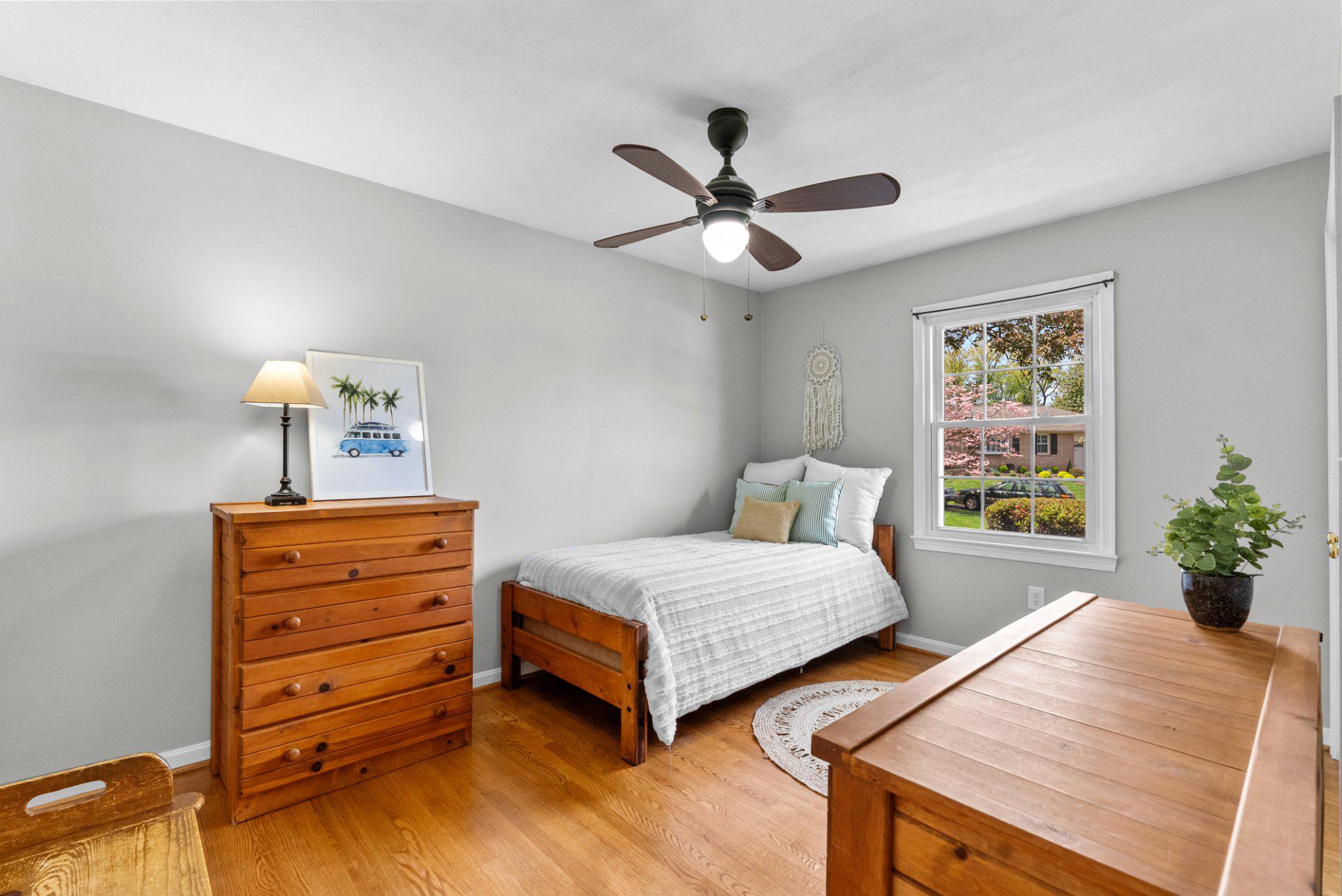 BELMONT - Residential