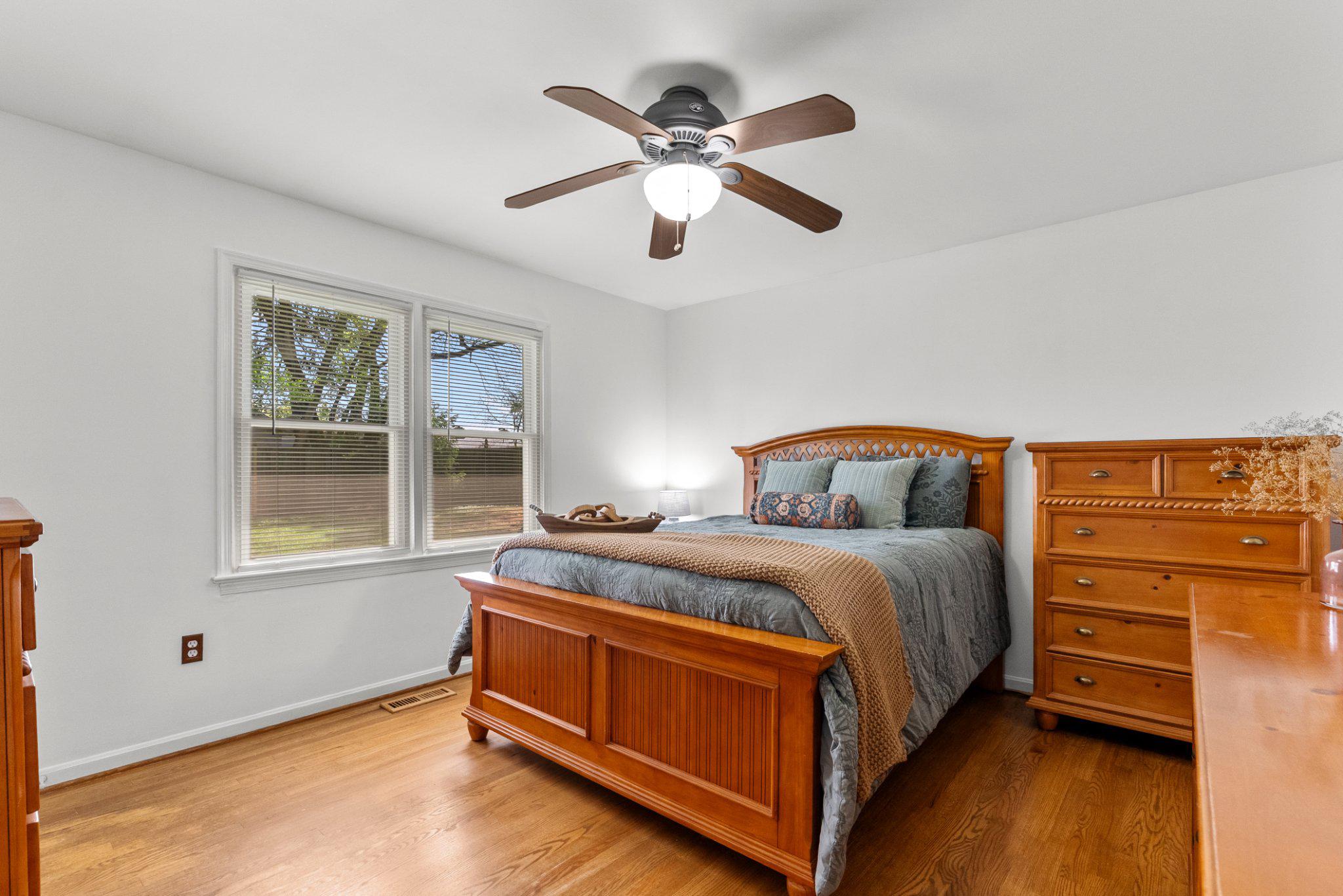 BELMONT - Residential