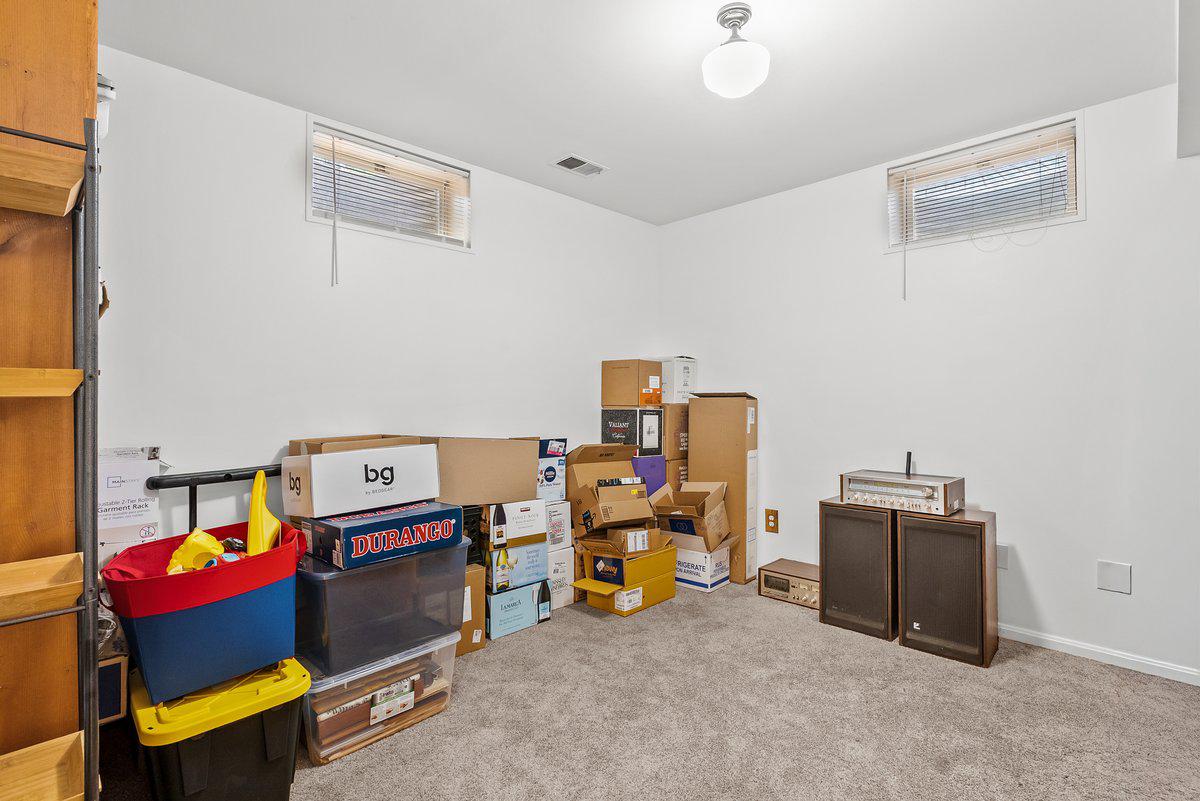 BELMONT - Residential