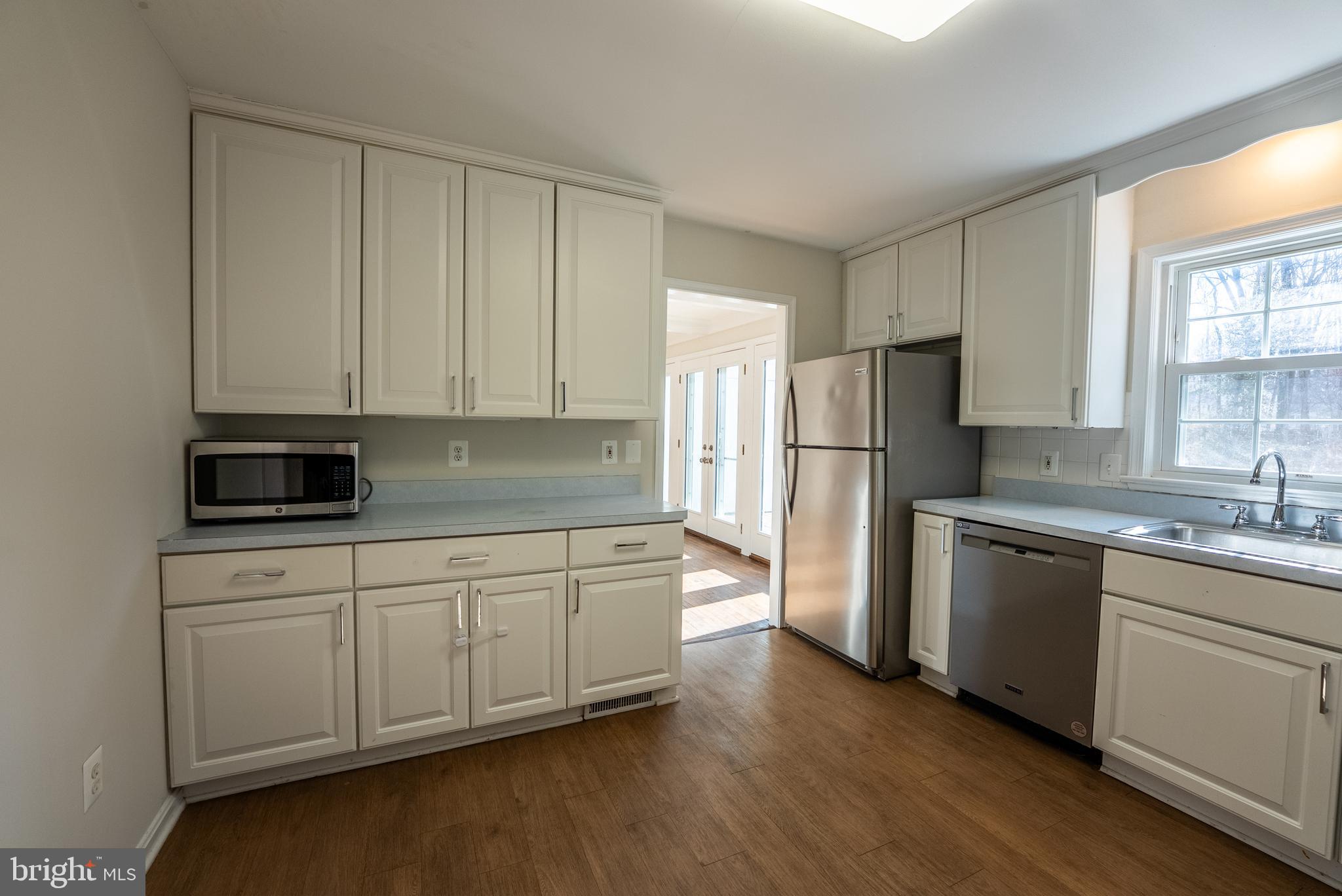 8209 MOCKINGBIRD DRIVE