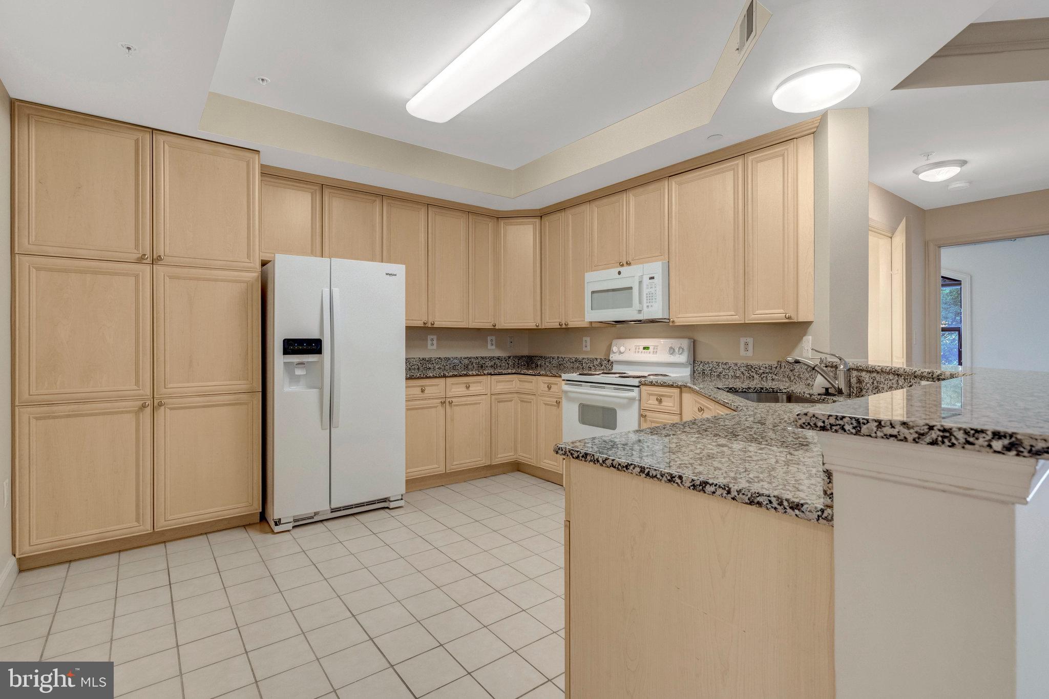 BELMONT BAY - Residential Lease