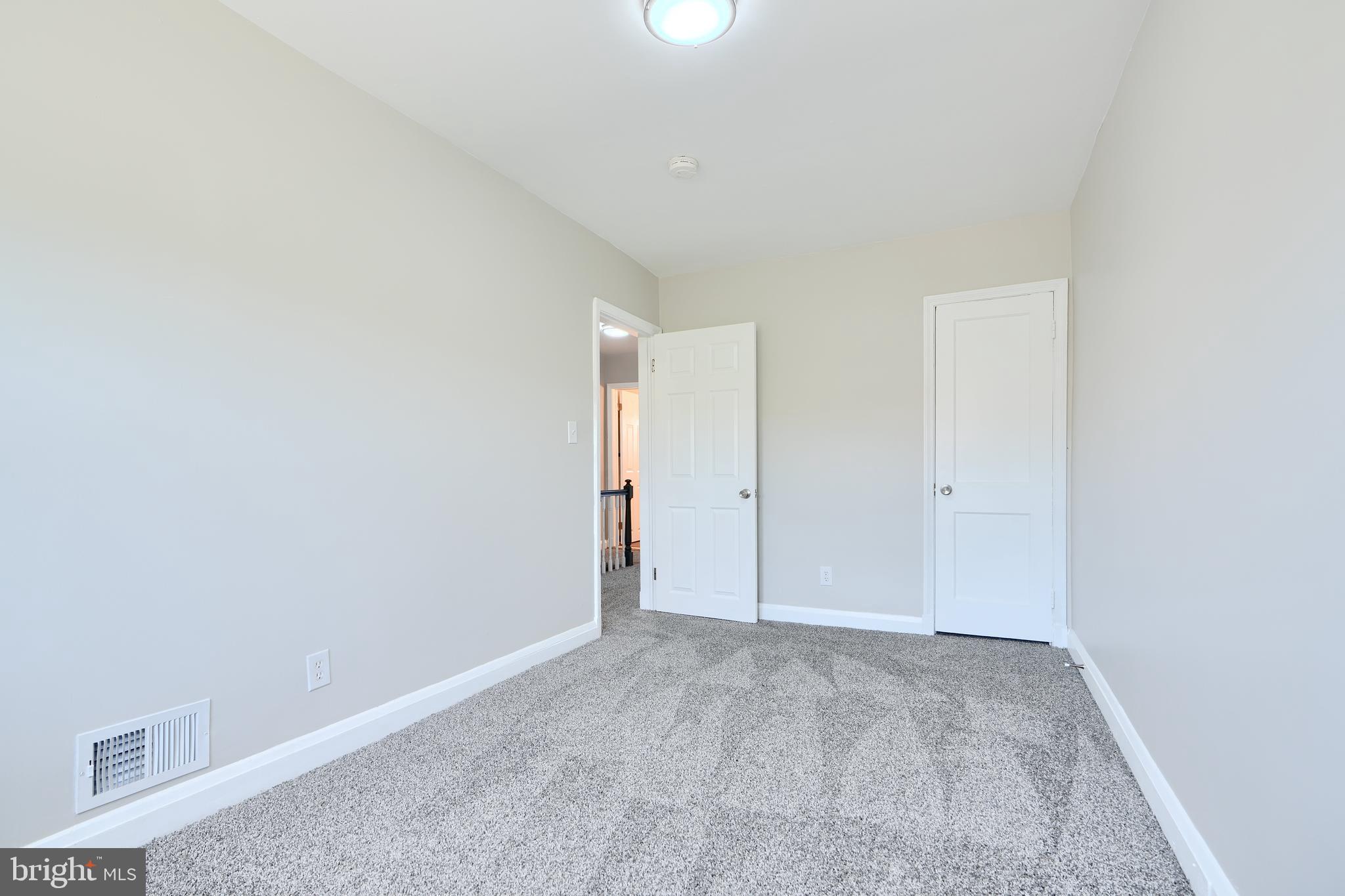 MIDDLESEX - Residential