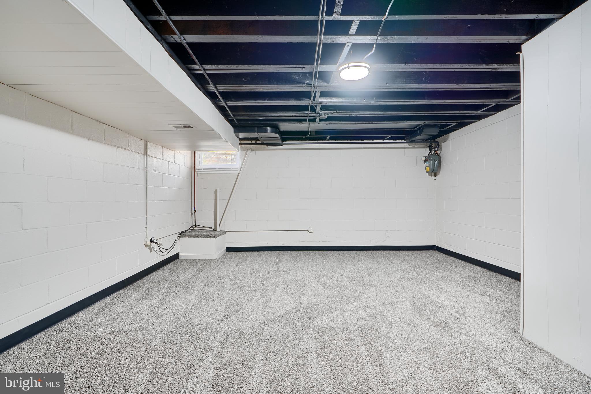 MIDDLESEX - Residential