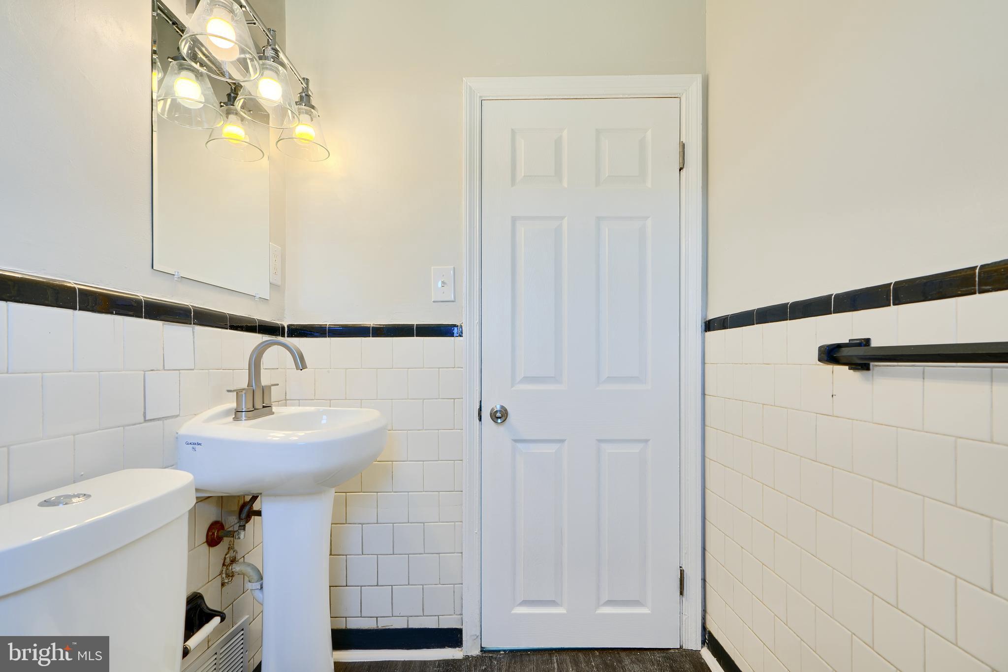 MIDDLESEX - Residential