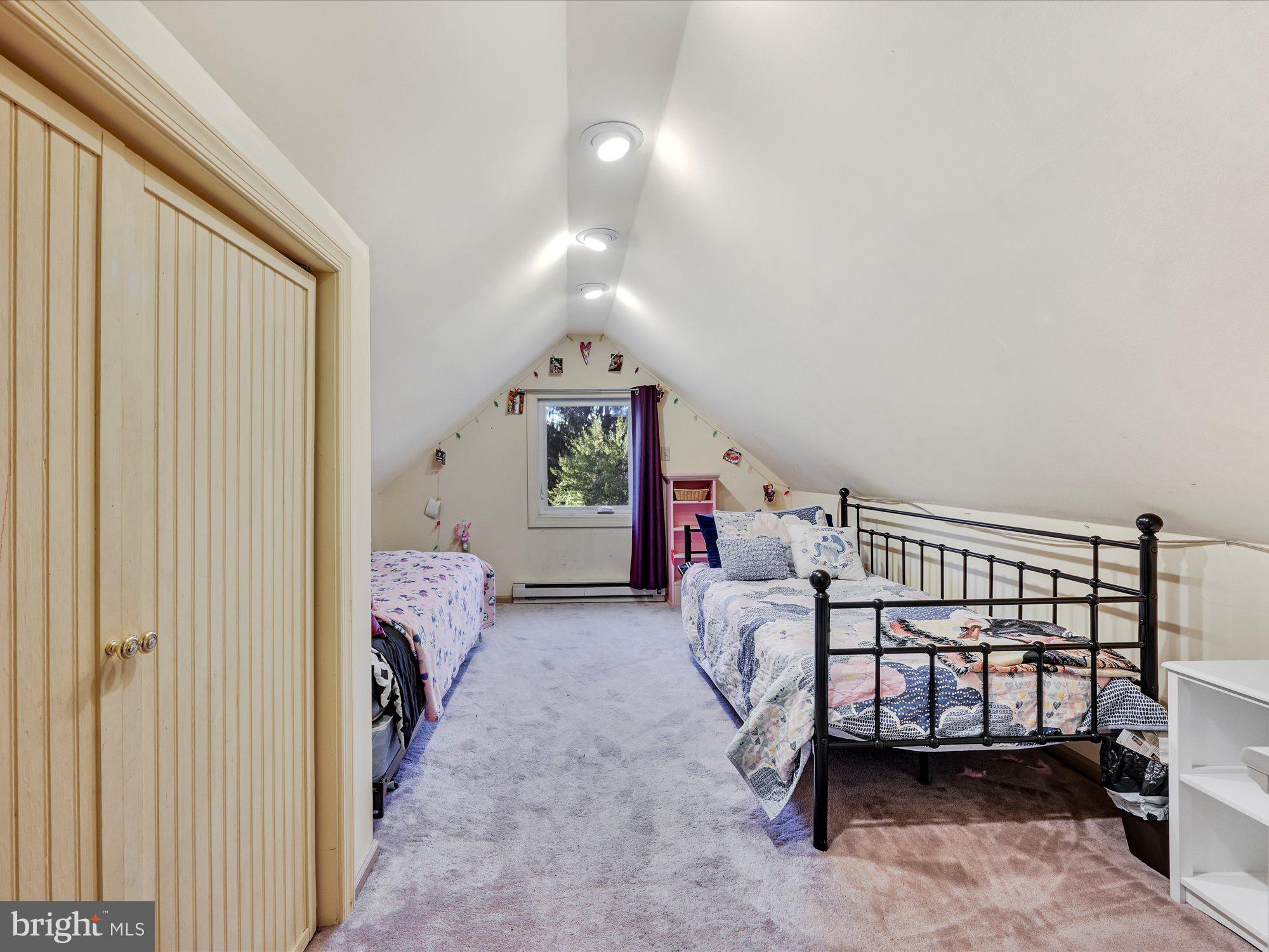 INDIAN SPRINGS - Residential