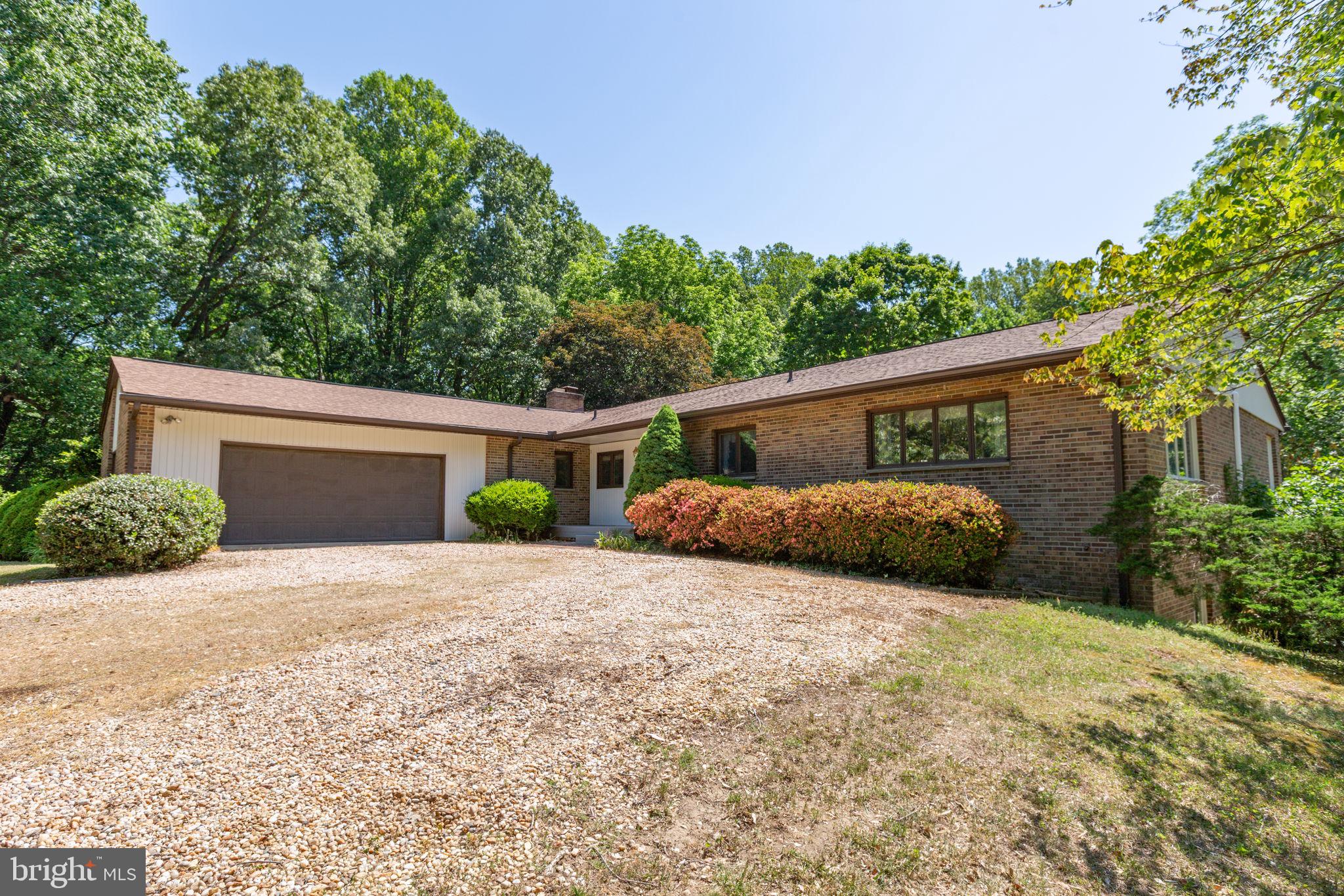 5434 STRAWBERRY LANE
