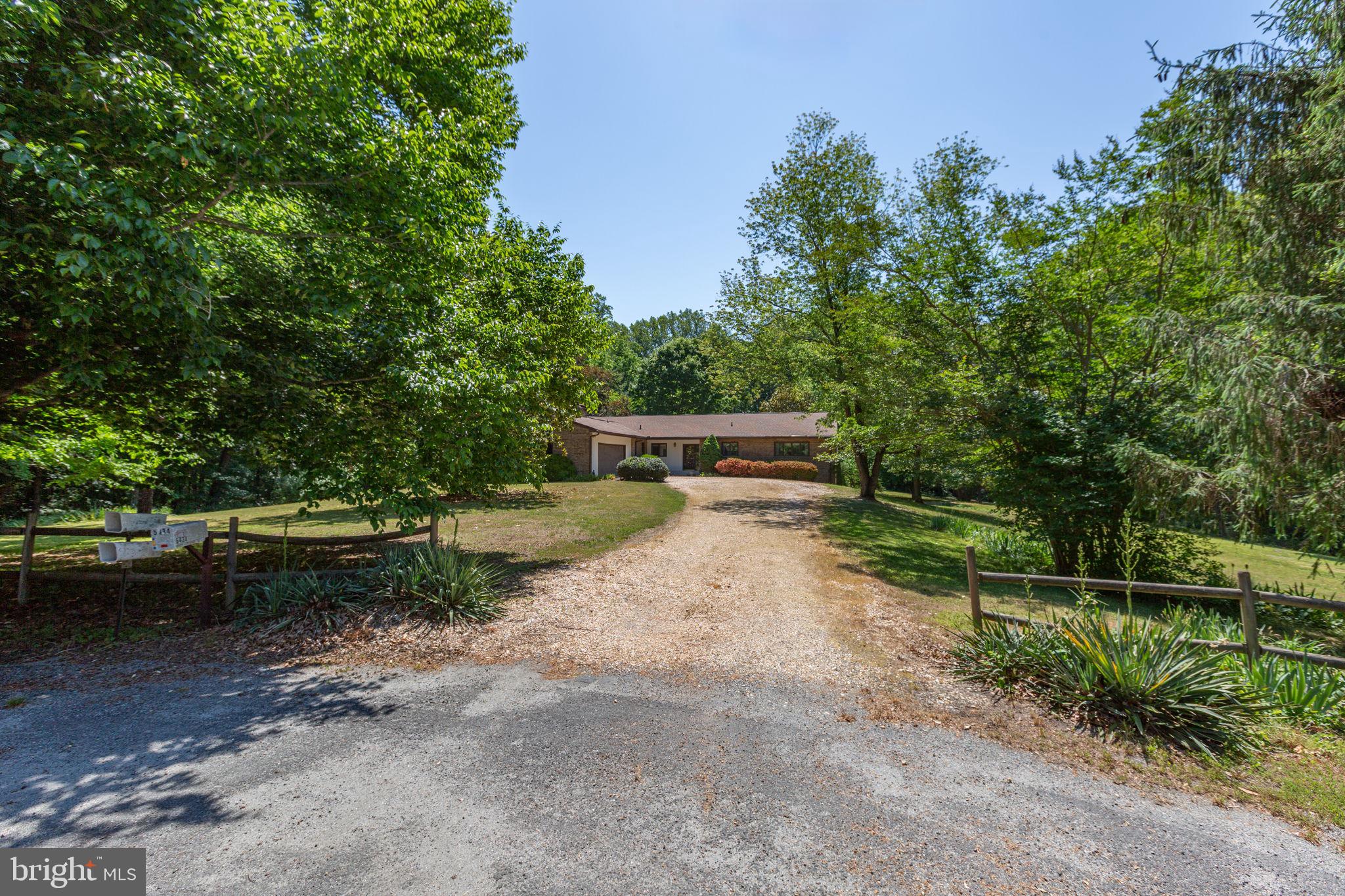 5434 STRAWBERRY LANE