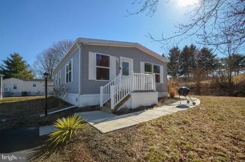 4304 Beaver Ct, Orefield, PA MLS: PALH2011292