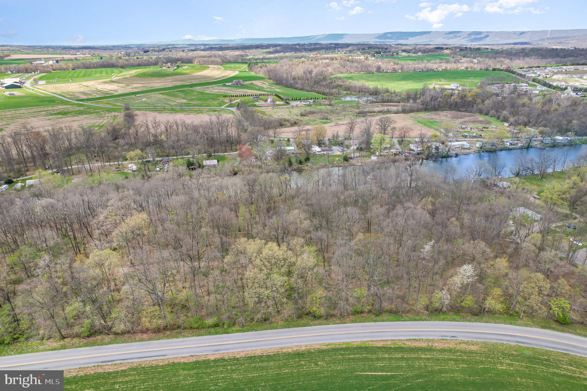 GRAHAMS WOOD RD & CREEK RD, CARLISLE PA 17015