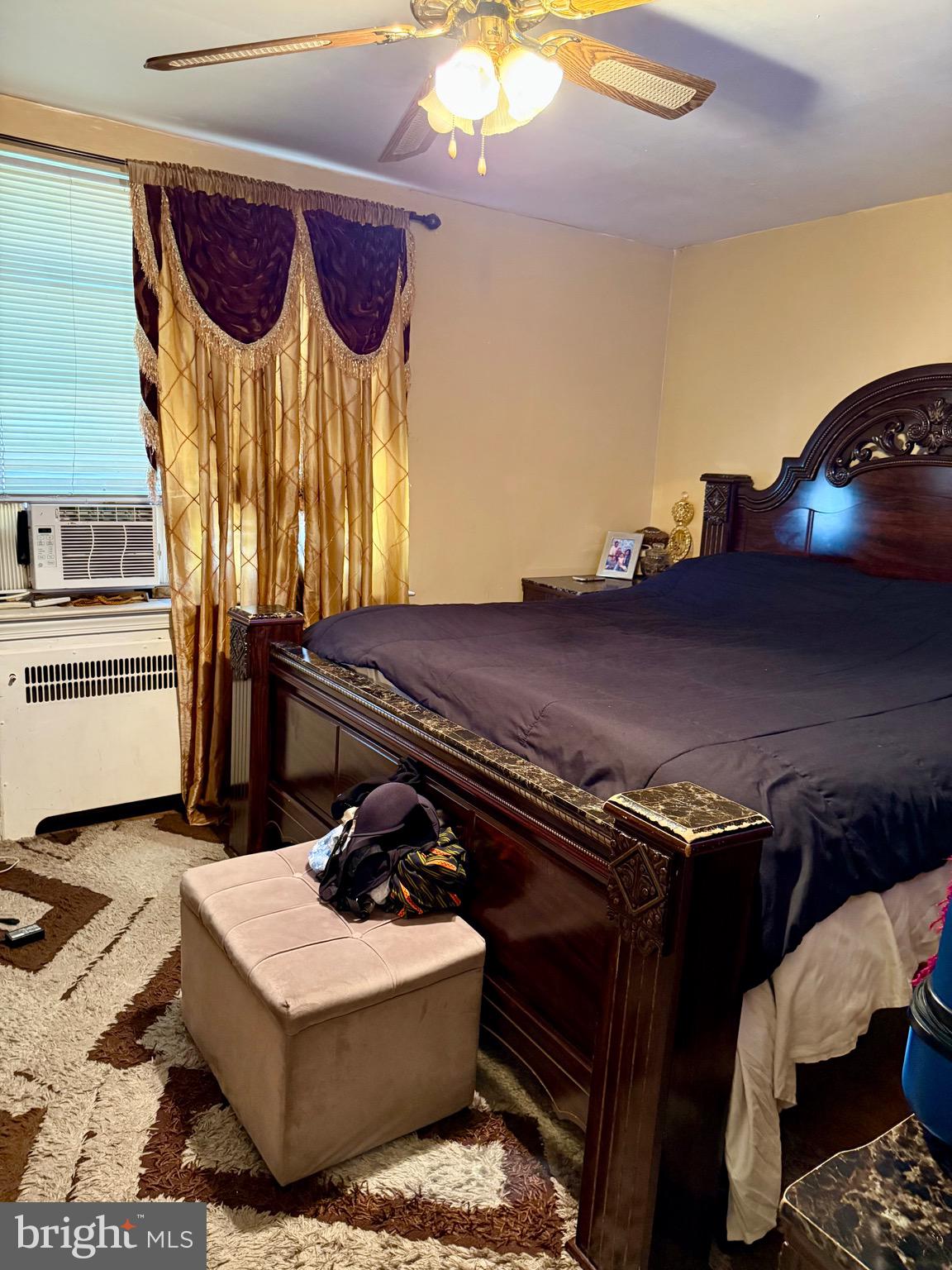 OXFORD CIRCLE - Residential