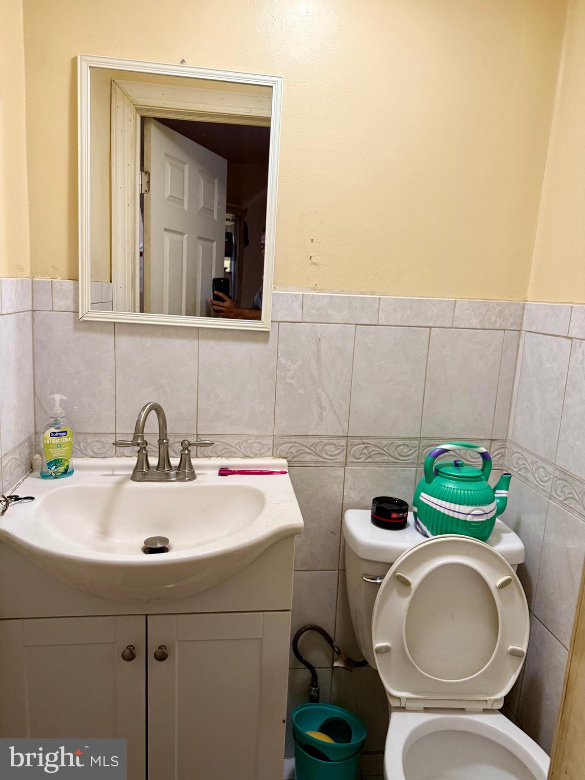 OXFORD CIRCLE - Residential