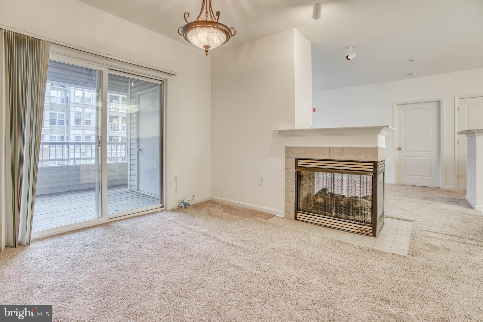 HIGH VIEW AT HUNT VALLEY - Residential