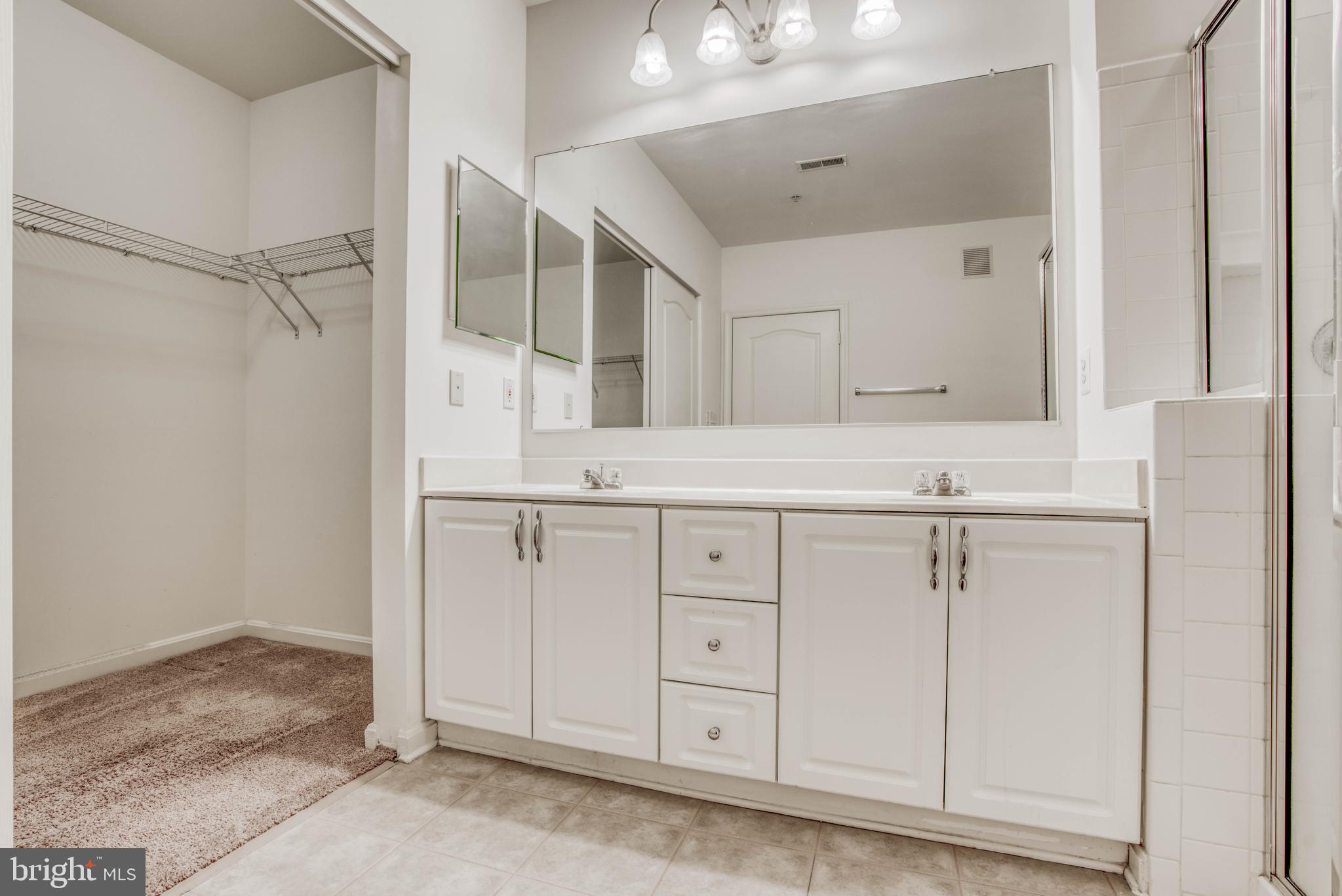 HIGH VIEW AT HUNT VALLEY - Residential