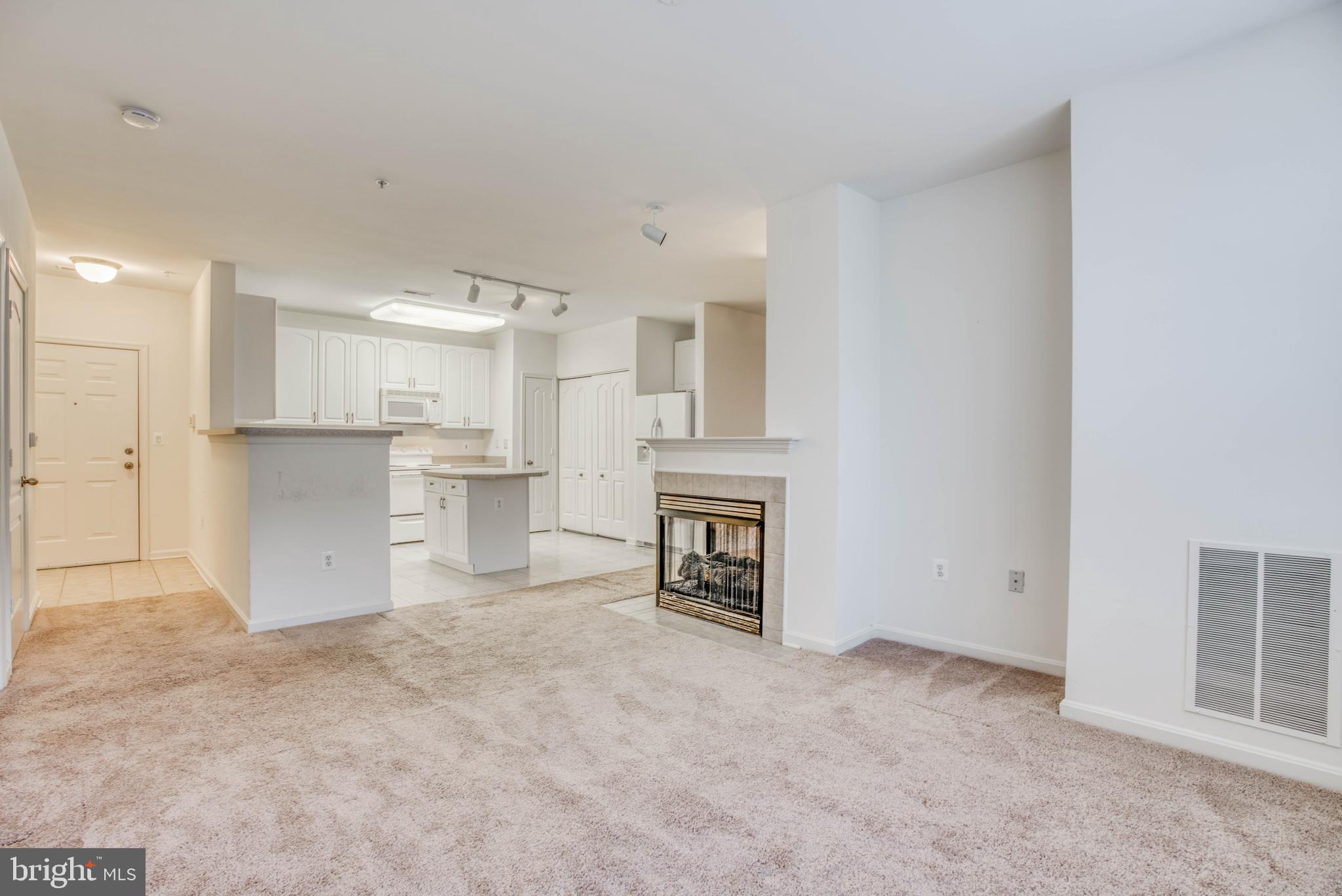 HIGH VIEW AT HUNT VALLEY - Residential