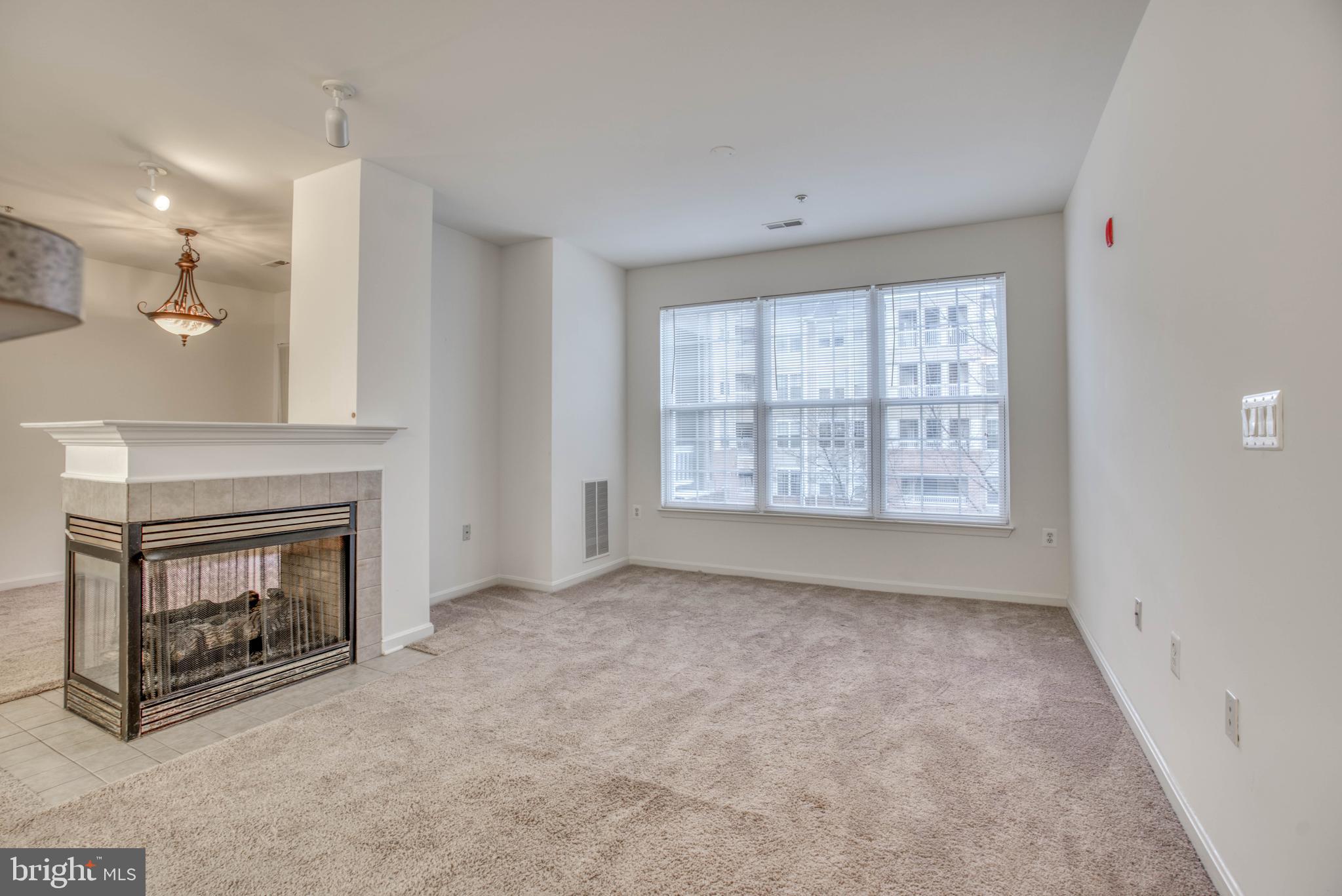 HIGH VIEW AT HUNT VALLEY - Residential