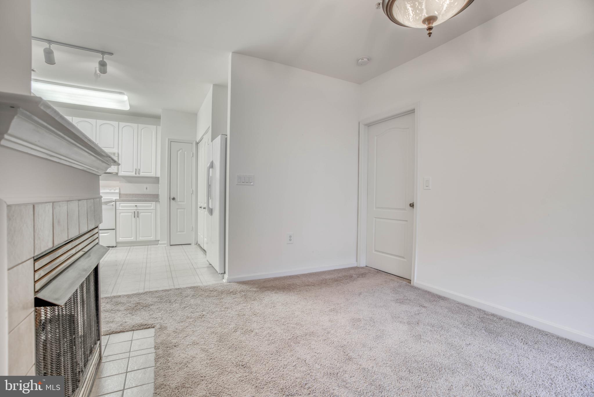 HIGH VIEW AT HUNT VALLEY - Residential