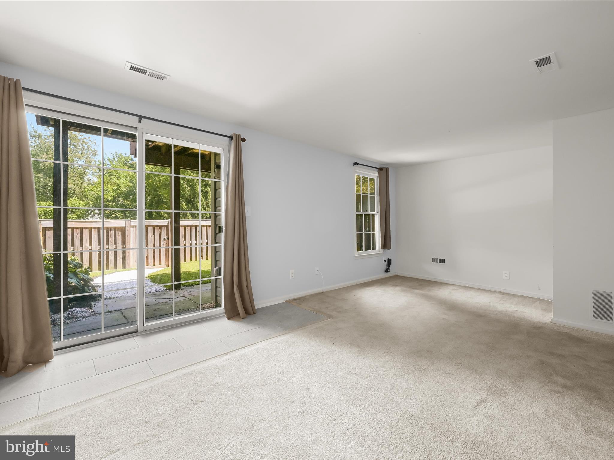 8803 THOMAS LEA TERRACE
