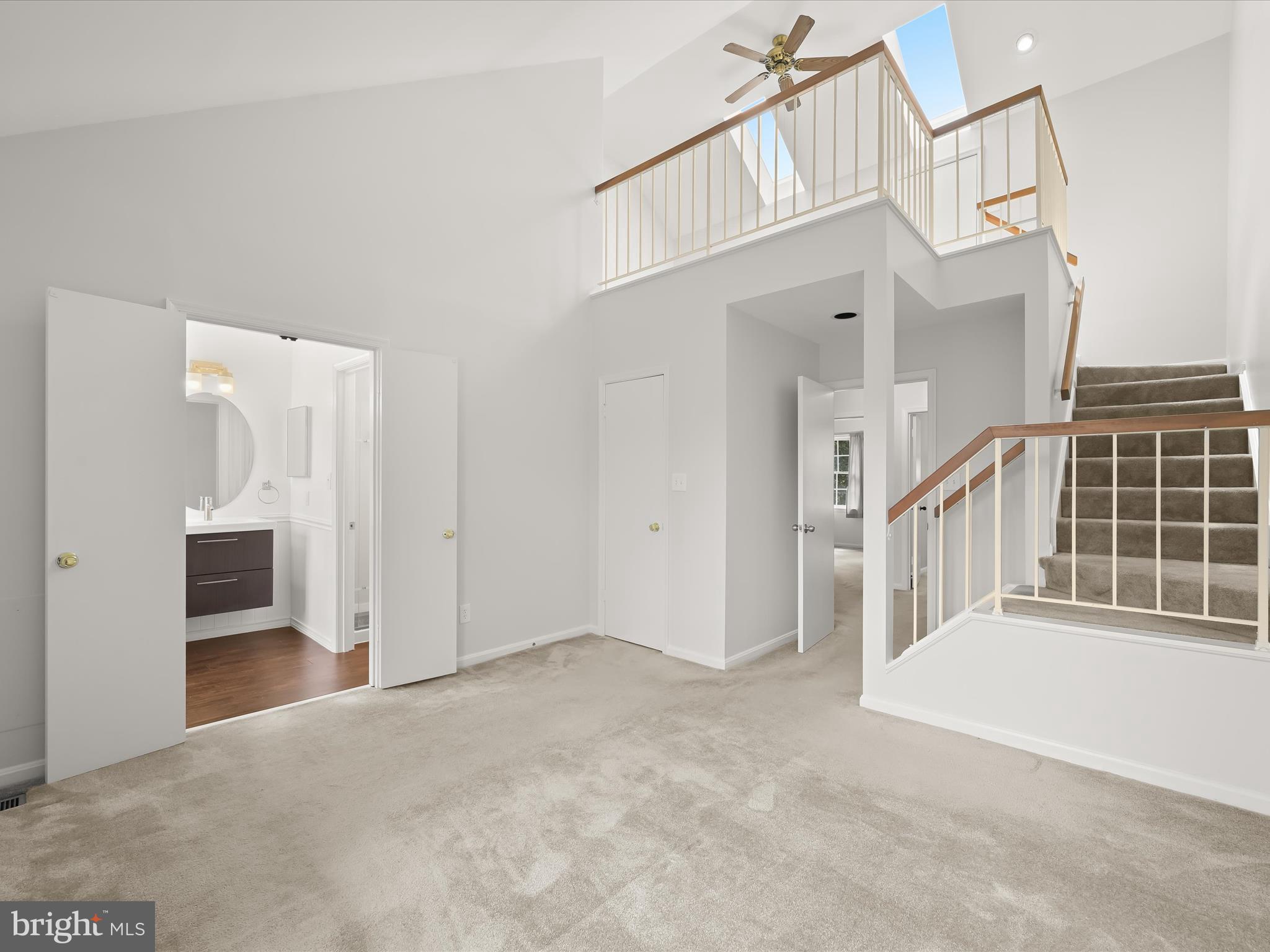 8803 THOMAS LEA TERRACE