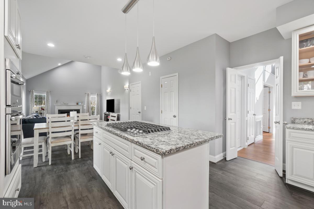 SENECA CROSSING - Residential