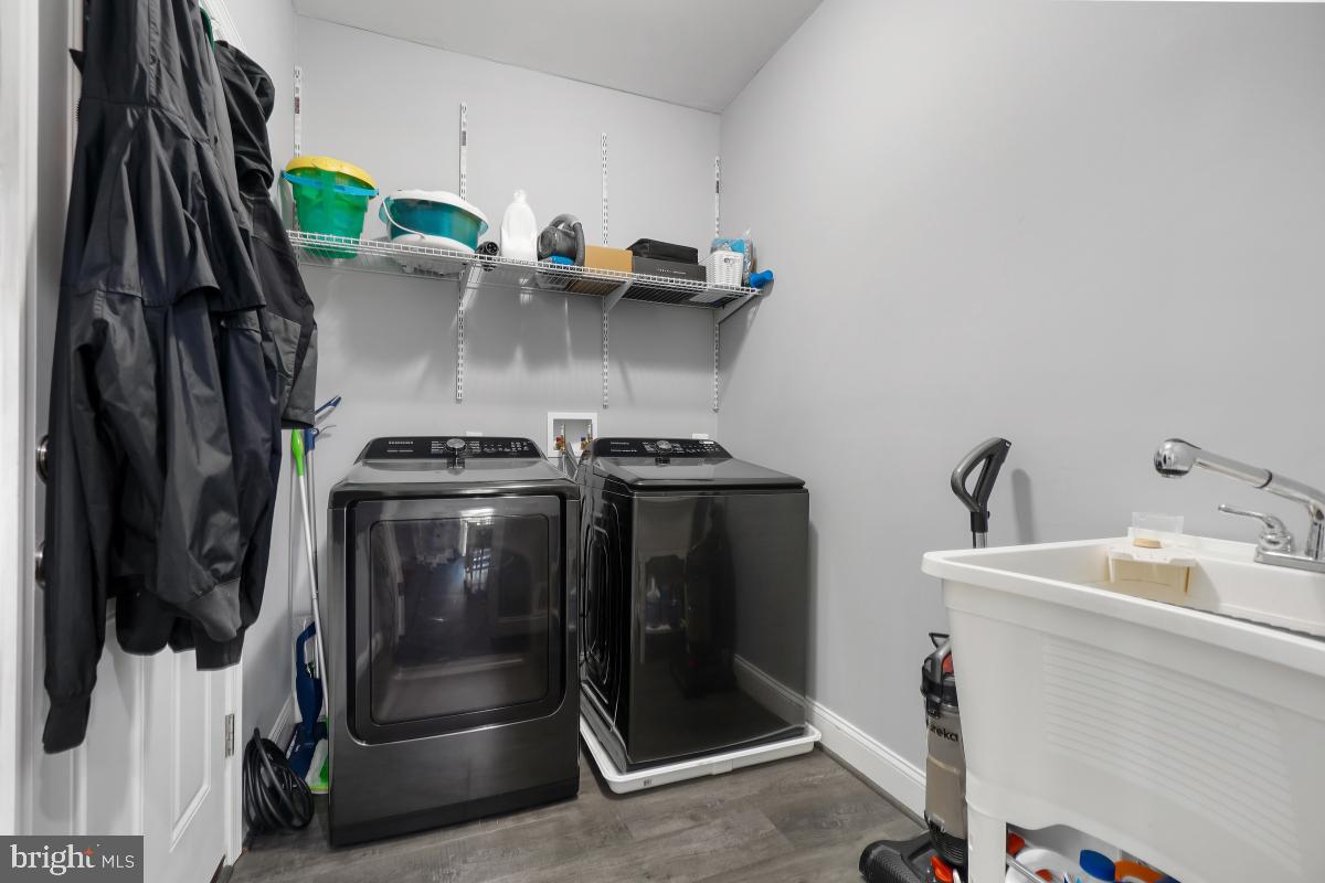 SENECA CROSSING - Residential