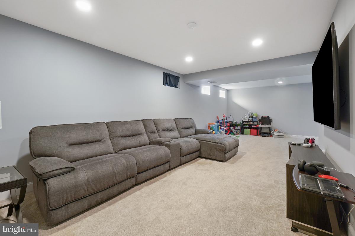 SENECA CROSSING - Residential