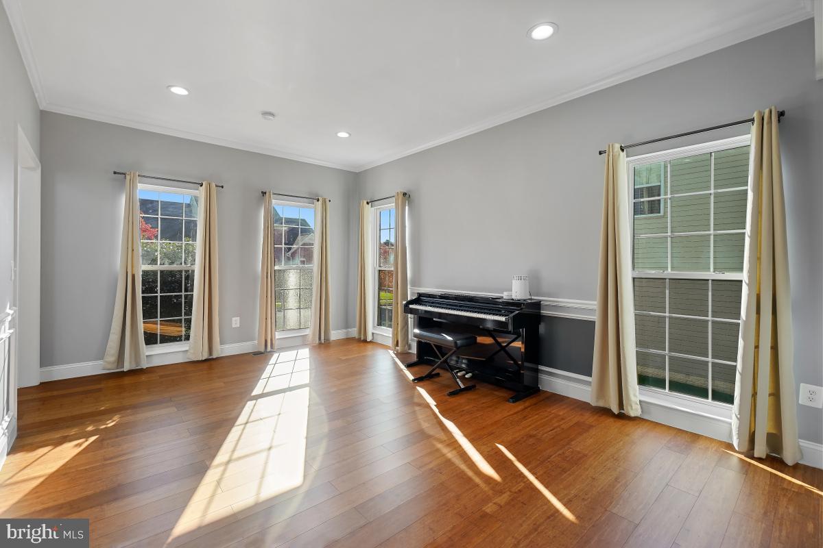 SENECA CROSSING - Residential