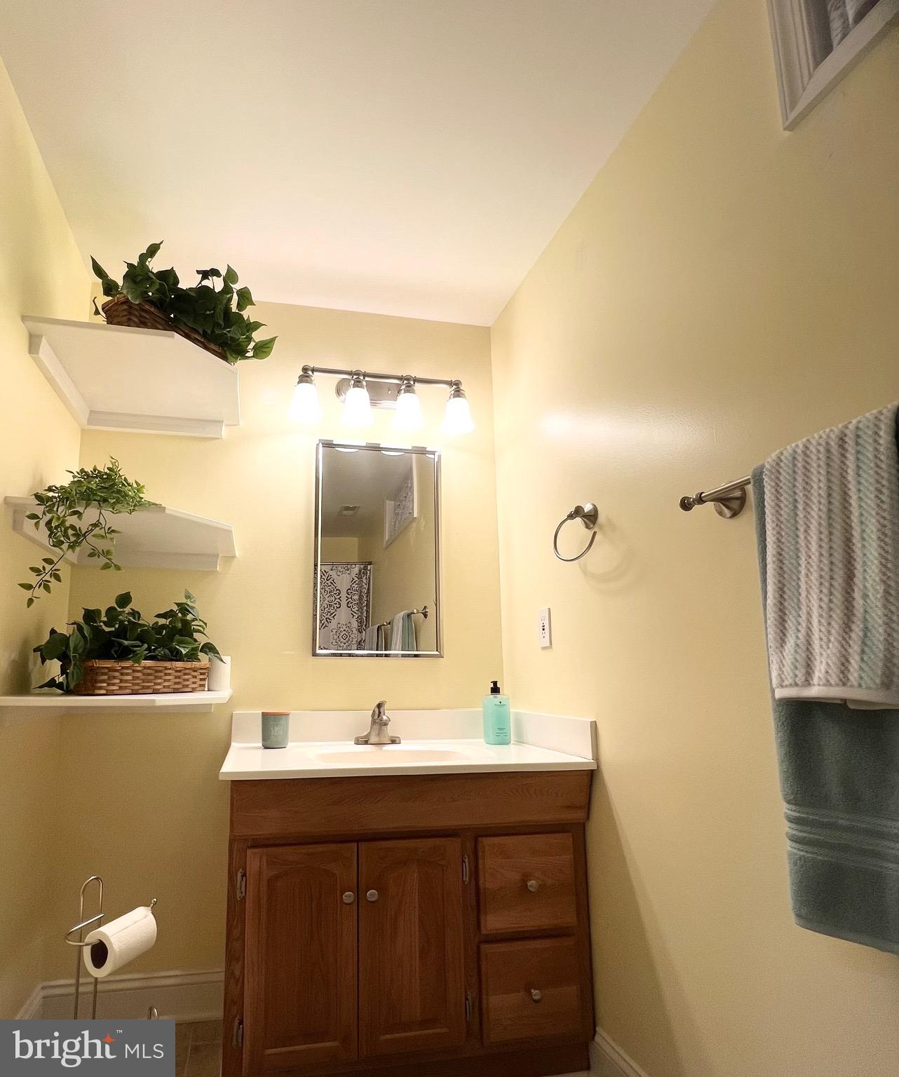 STONE HILL ESTATES - Residential