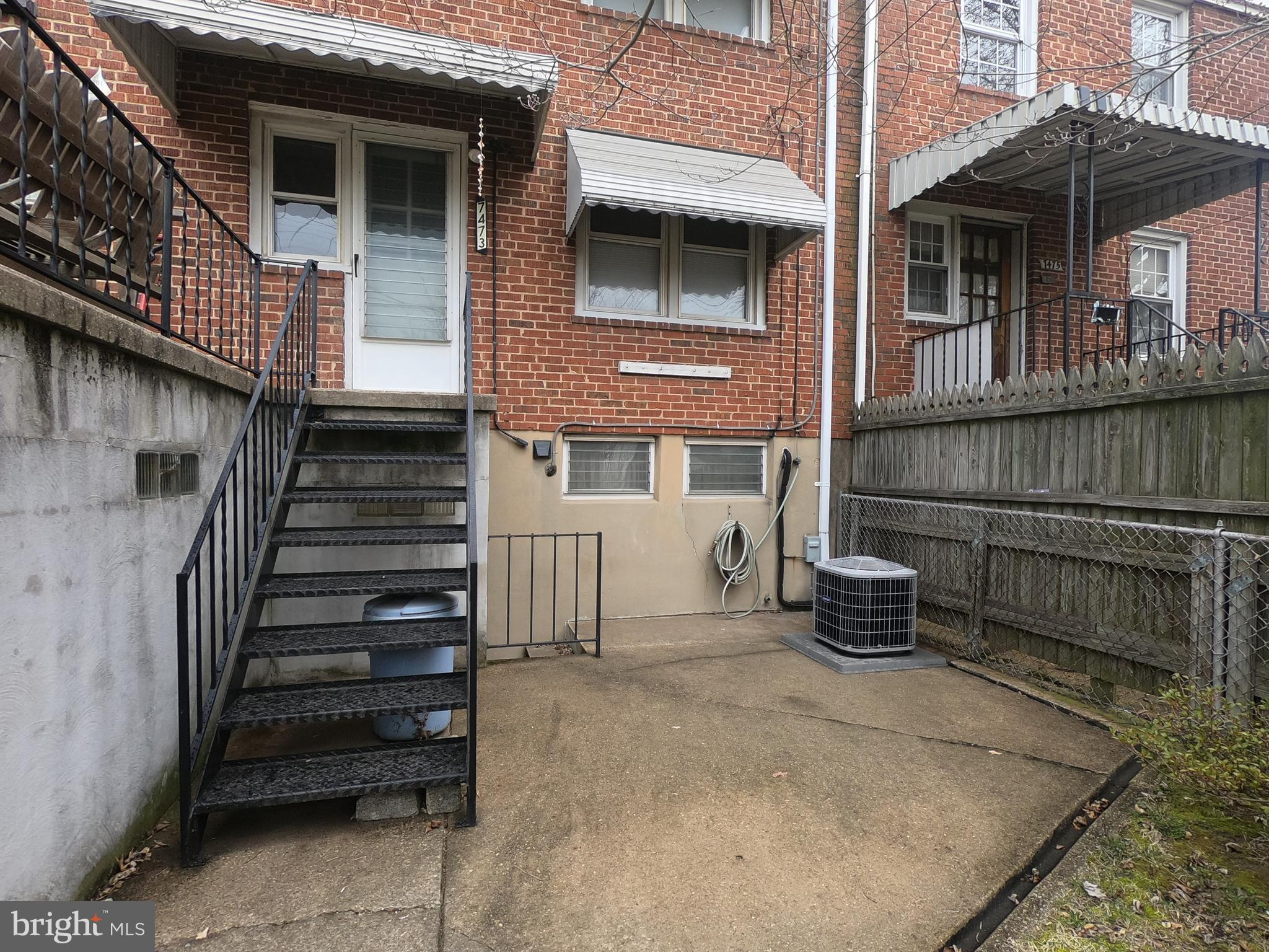 EASTFIELD - Residential