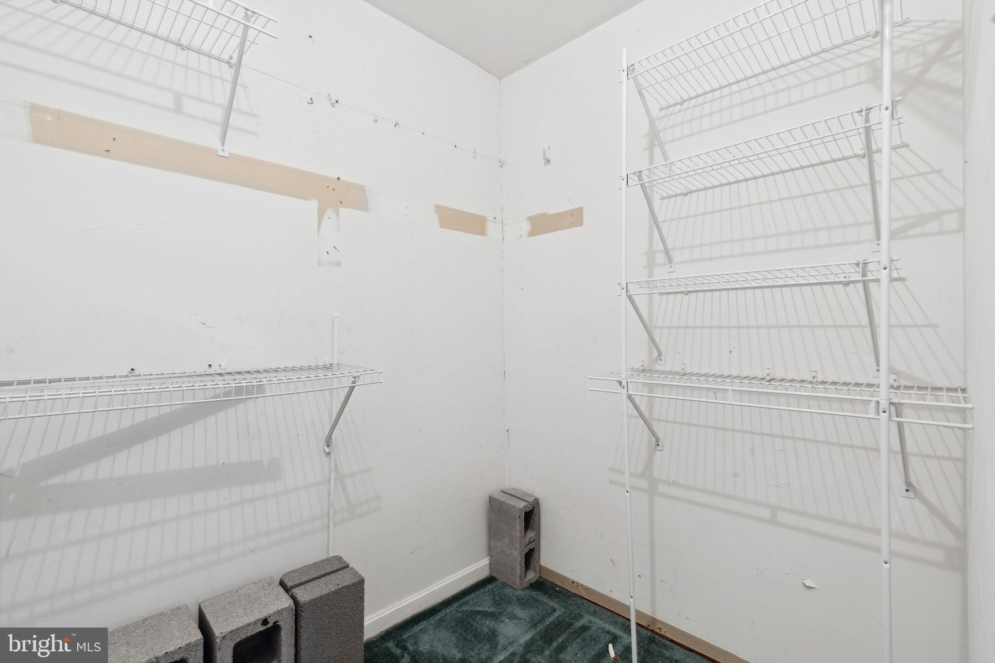 RYON WOODS SUB - Residential