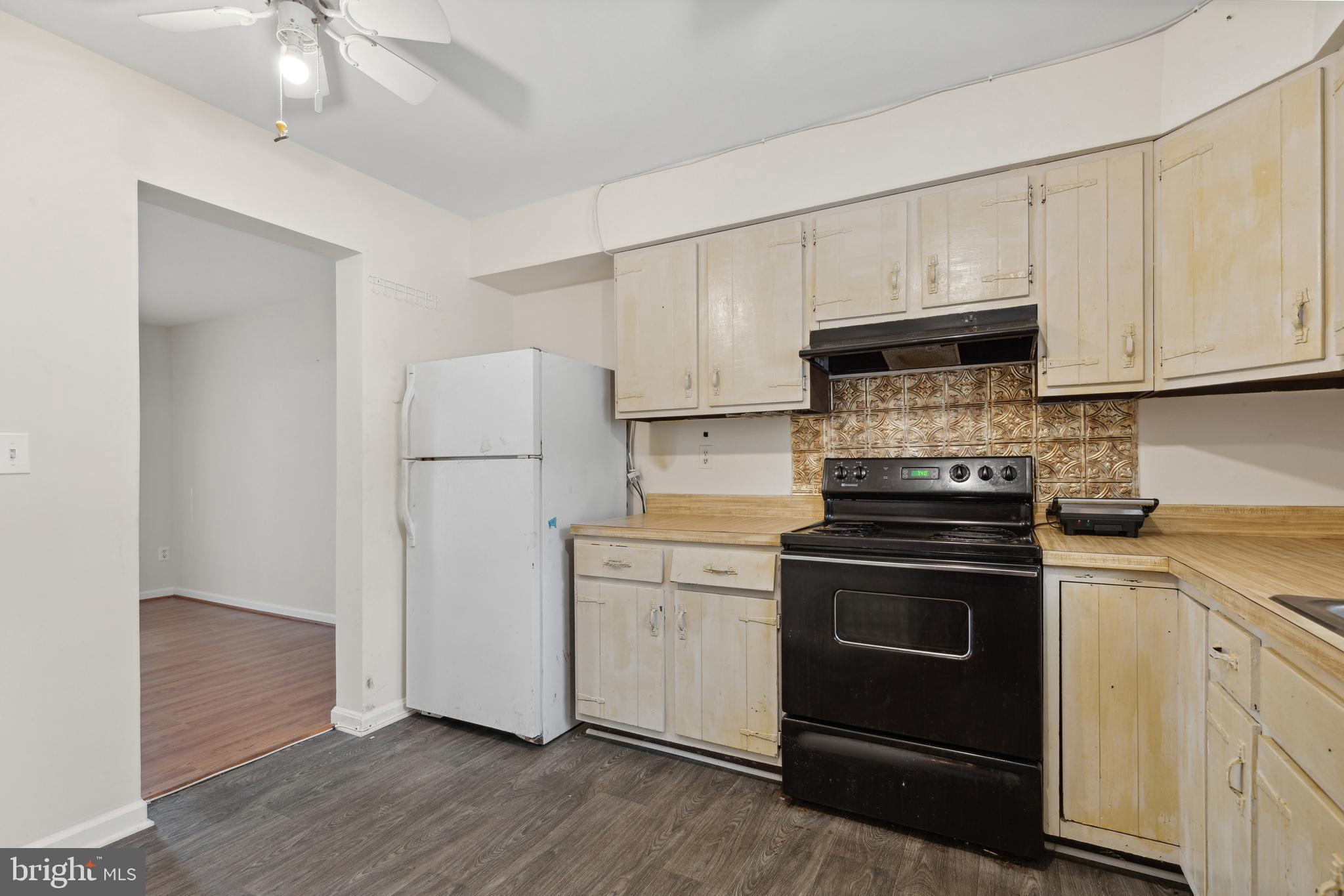 RYON WOODS SUB - Residential