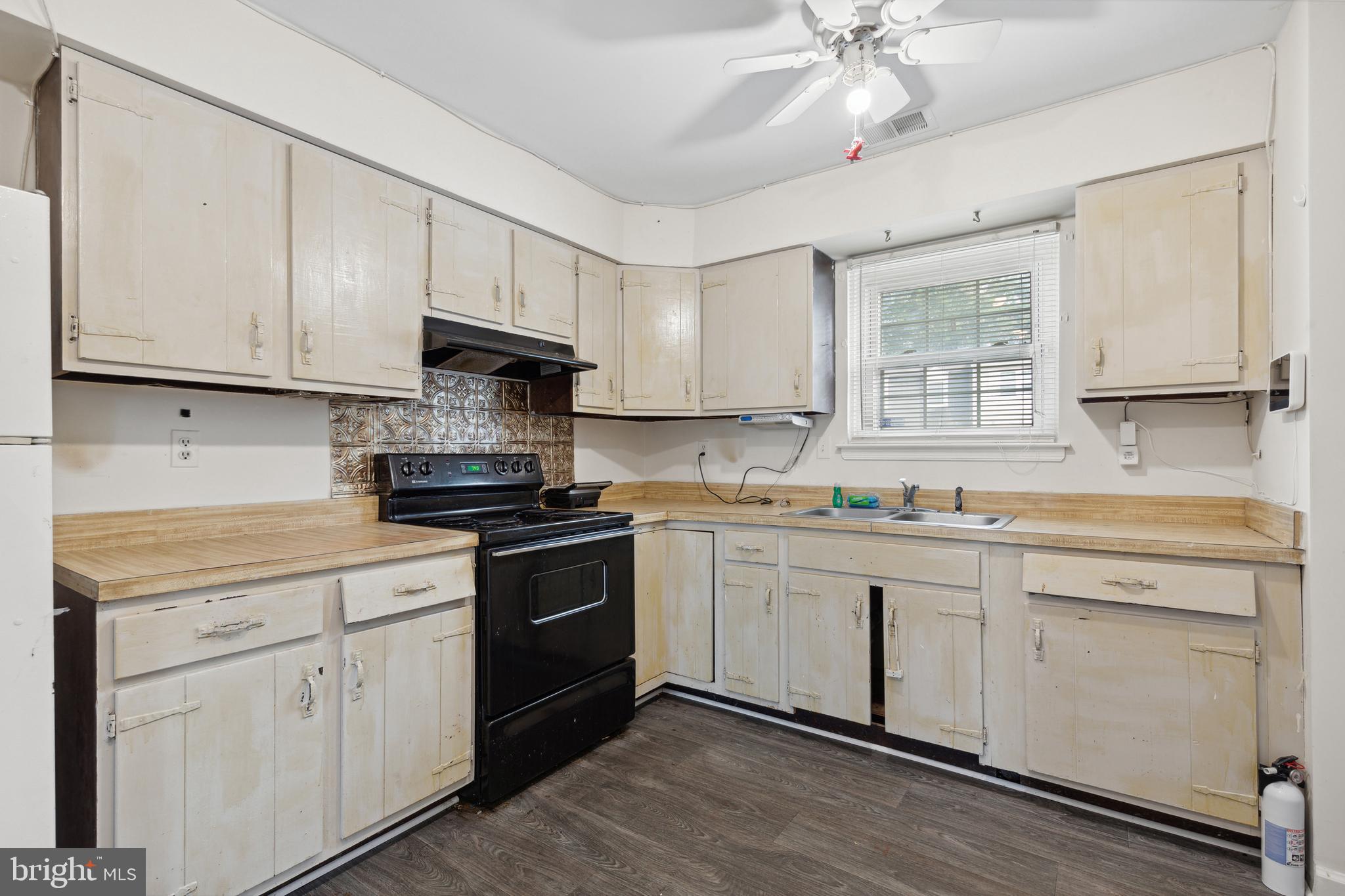 RYON WOODS SUB - Residential