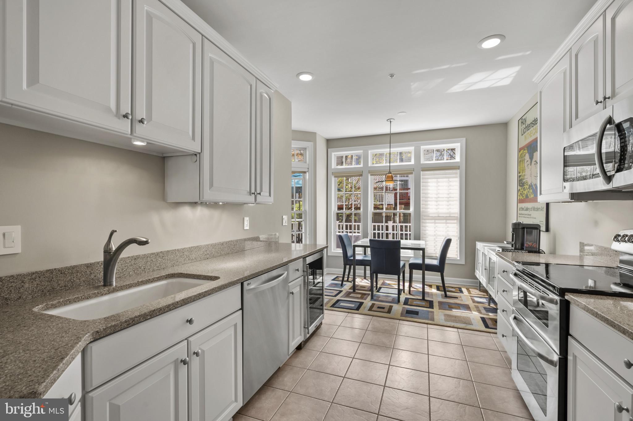 WAVERLY WOODS - Residential