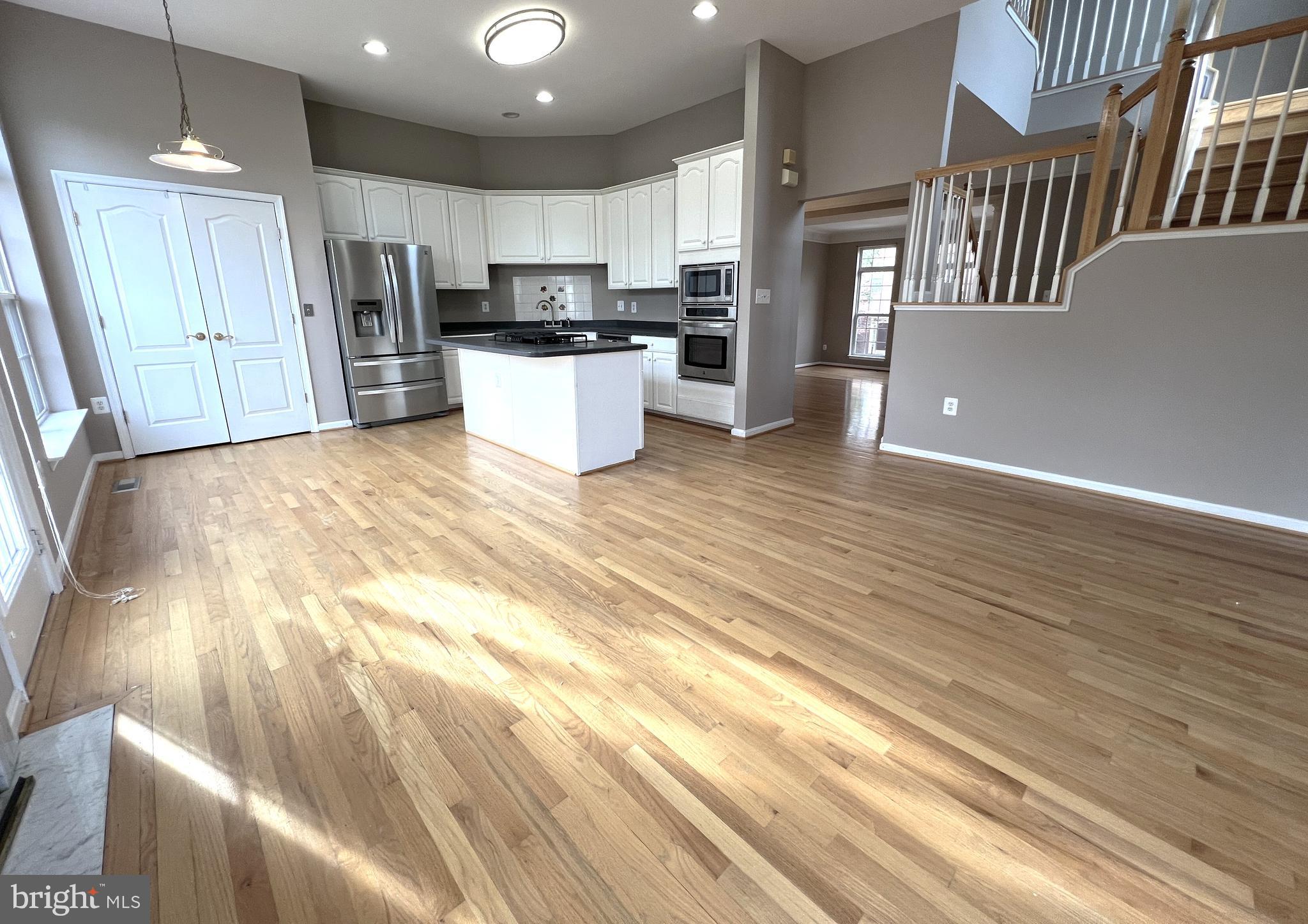 SQUIRREL HILL - Residential Lease