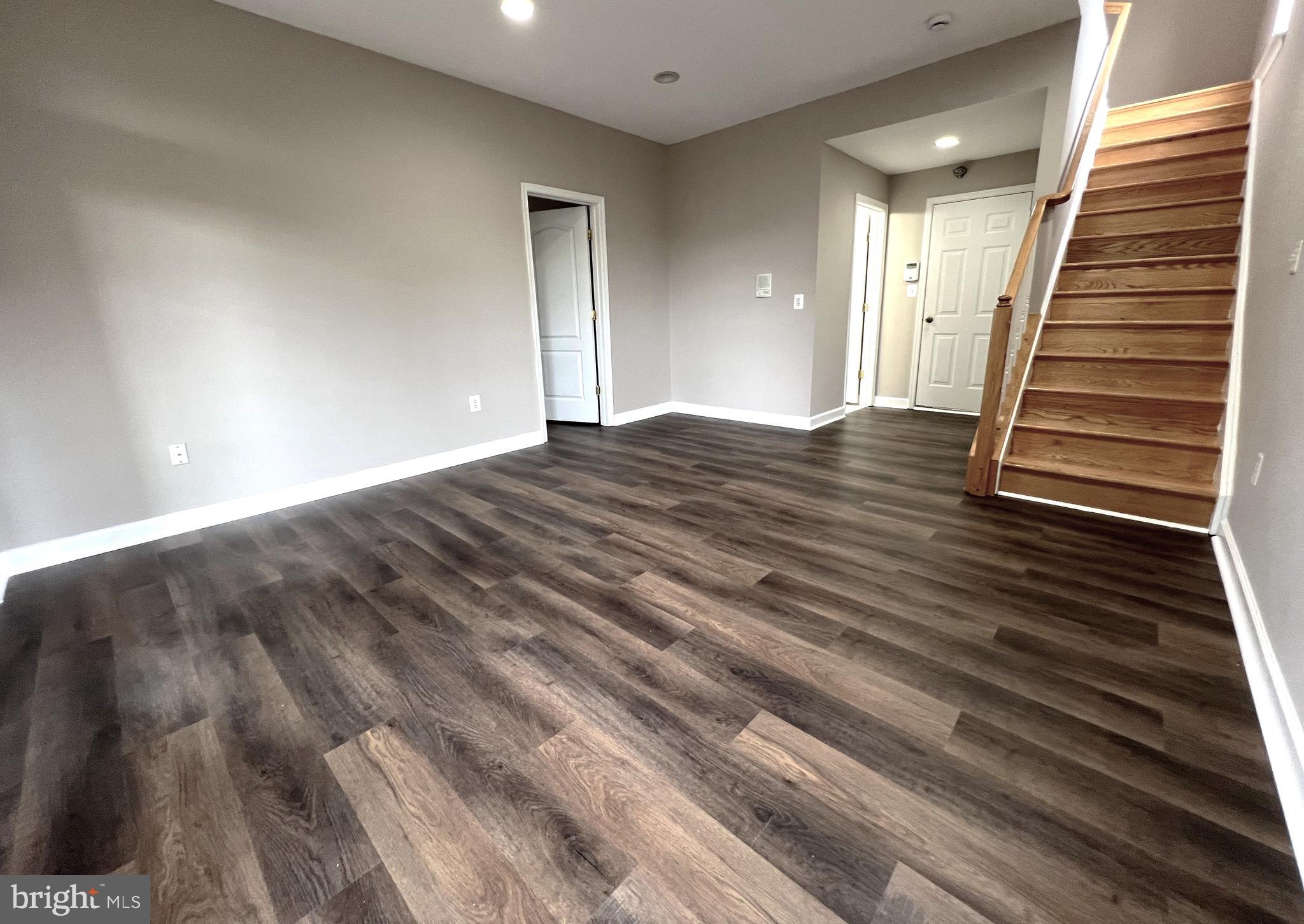 SQUIRREL HILL - Residential Lease