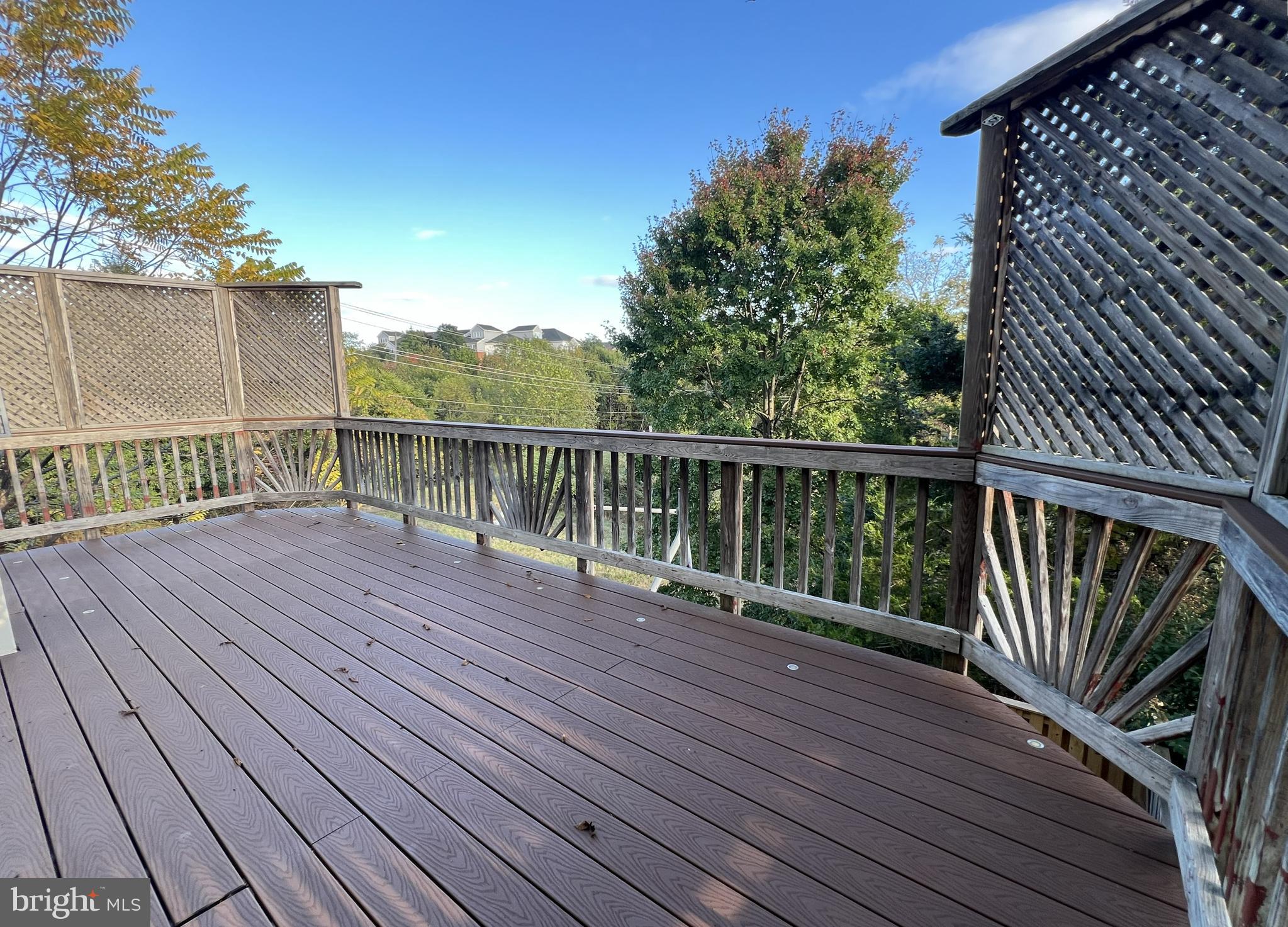 SQUIRREL HILL - Residential Lease