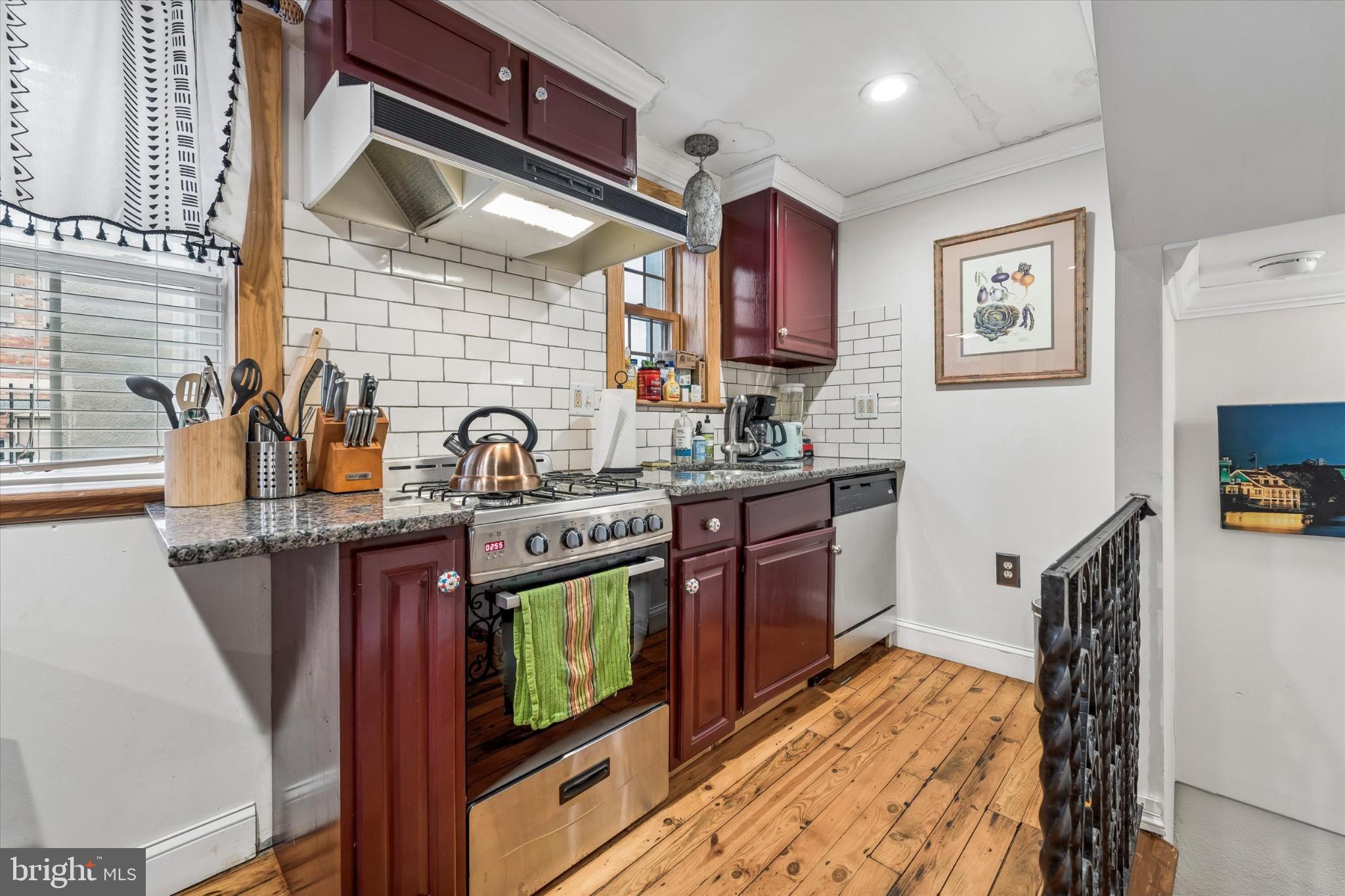 WASHINGTON SQ WEST - Residential