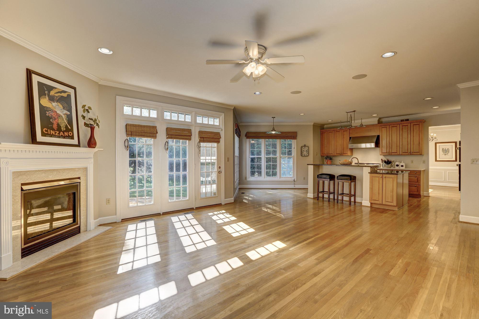 RIVER FALLS - Residential Lease